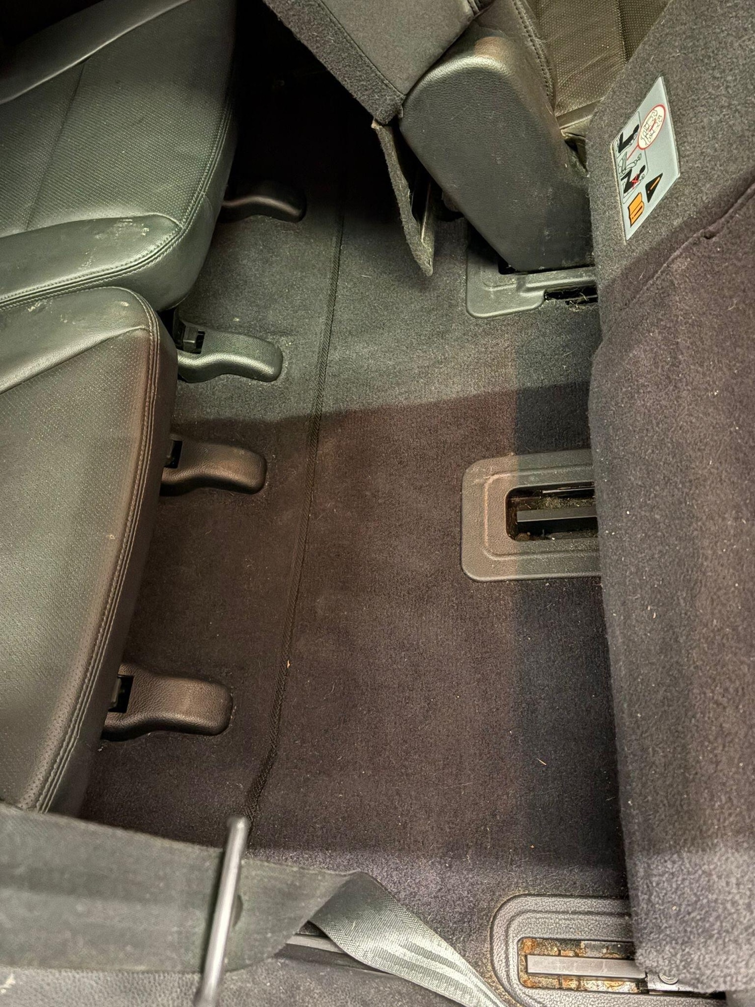 Used Hyundai Santa Fe 2015 for sale - 76623221: Photo 30