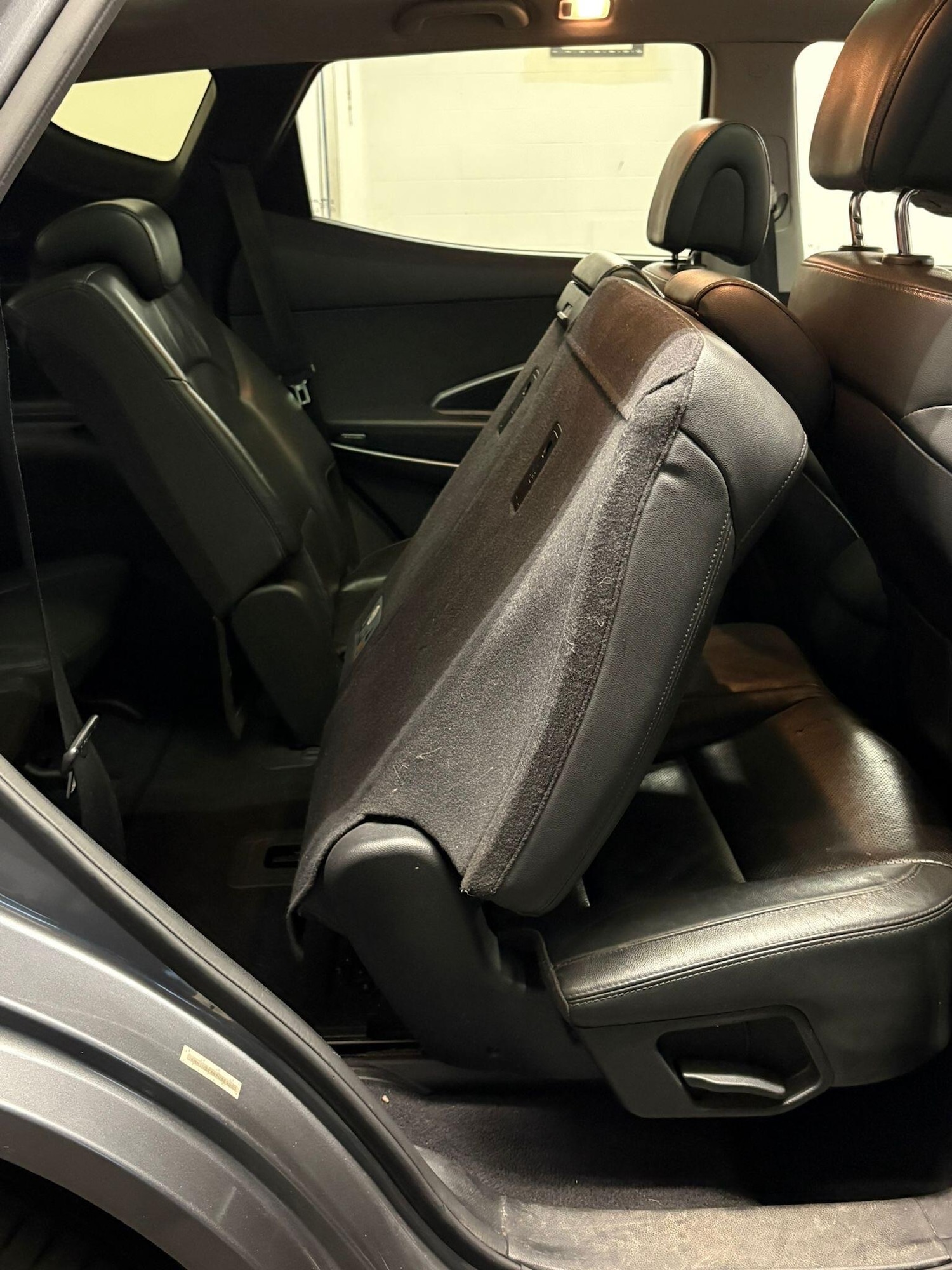 Used Hyundai Santa Fe 2015 for sale - 76623221: Photo 32