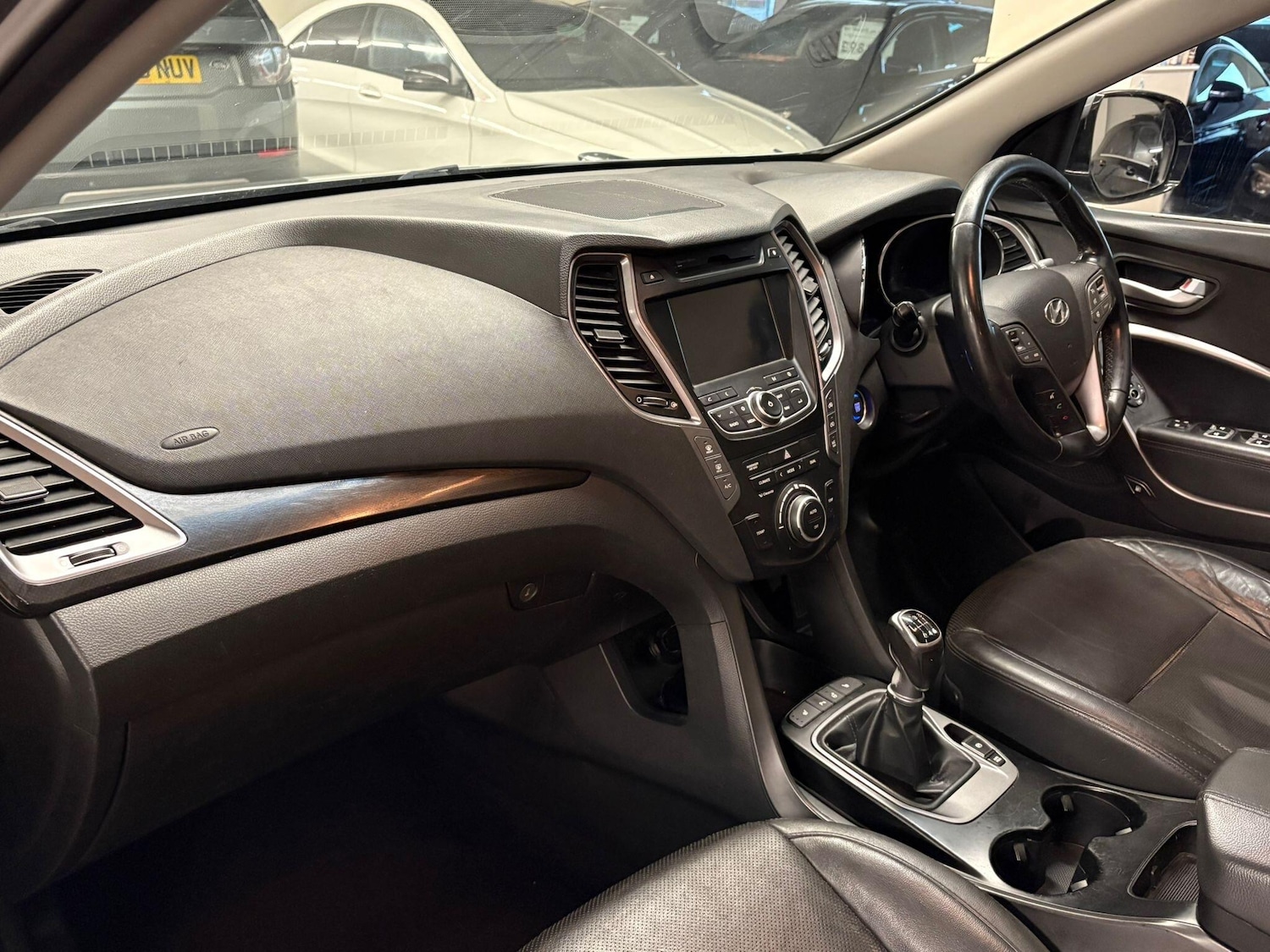 Used Hyundai Santa Fe 2015 for sale - 76623221: Photo 8