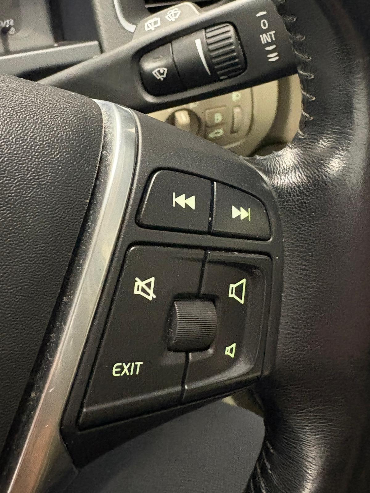 Used Volvo V60 2013 for sale - 76623231: Photo 19