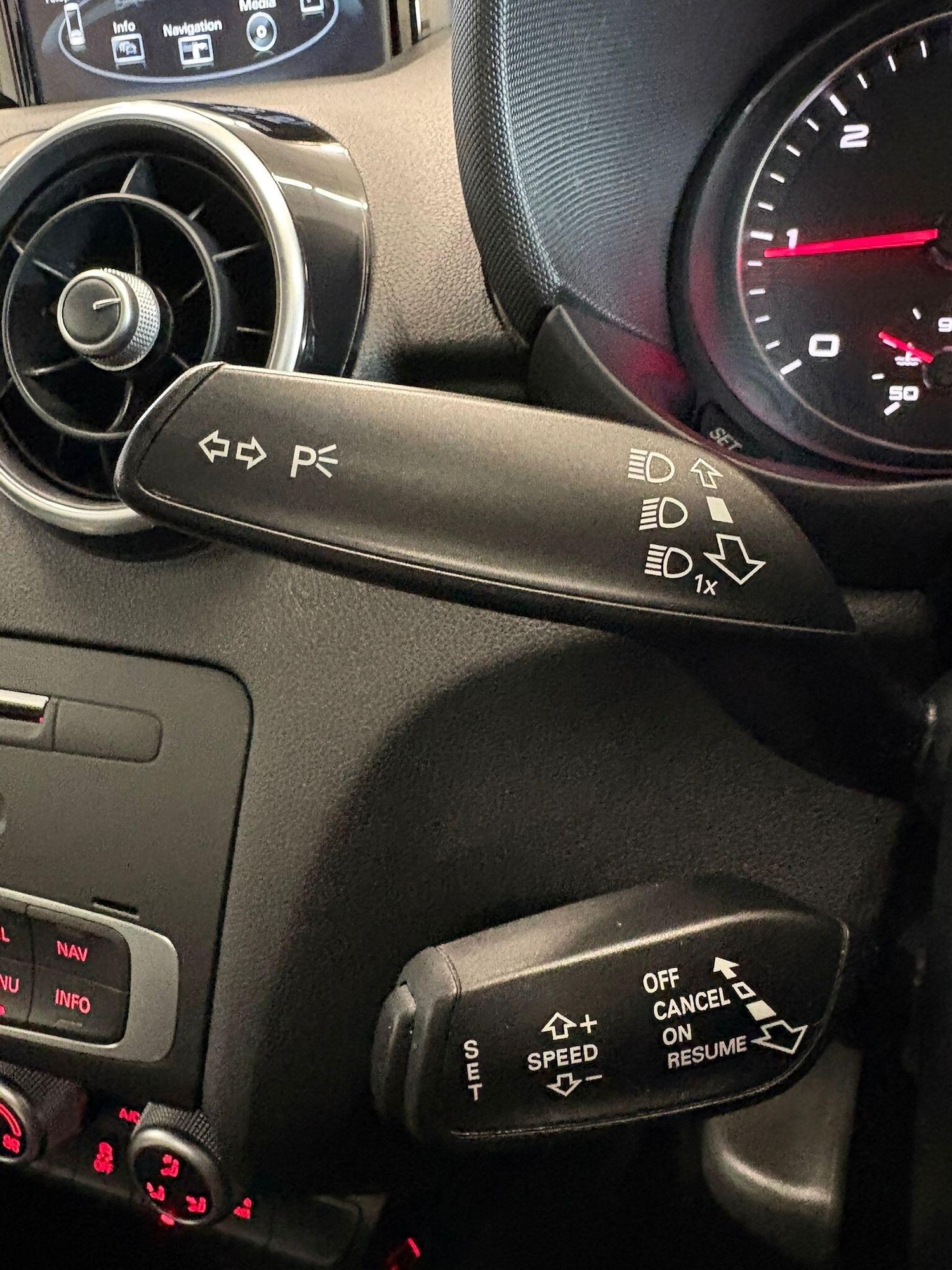 Used Audi A1 2015 for sale - 77799348: Photo 16