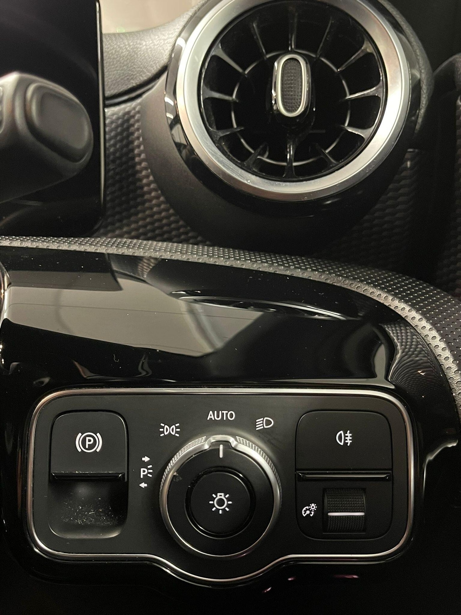 Used Mercedes-Benz A-Class 2019 for sale - 76623227: Photo 13