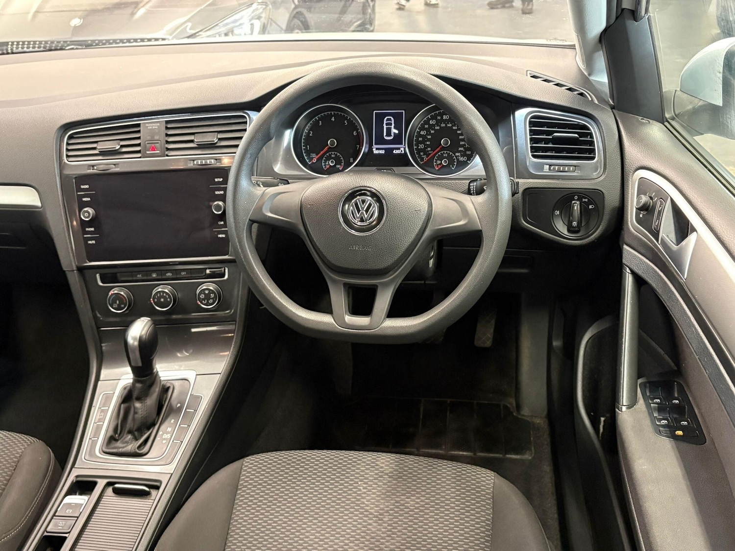 Used Volkswagen Golf 2018 for sale - 77993156: Photo 20