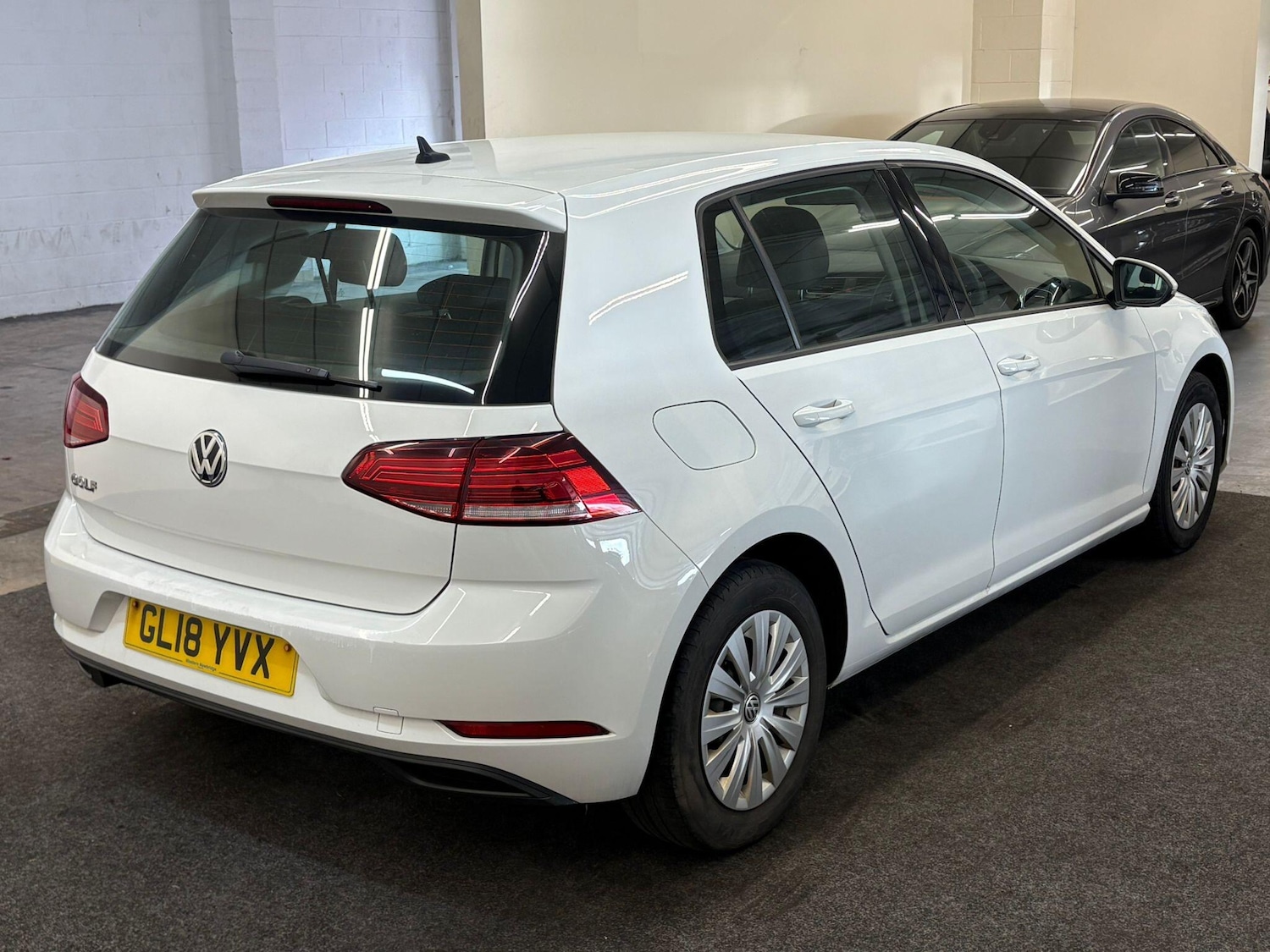 Used Volkswagen Golf 2018 for sale - 77993156: Photo 4