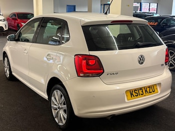 Used Volkswagen Polo 2013 for sale - 76623200: Photo
