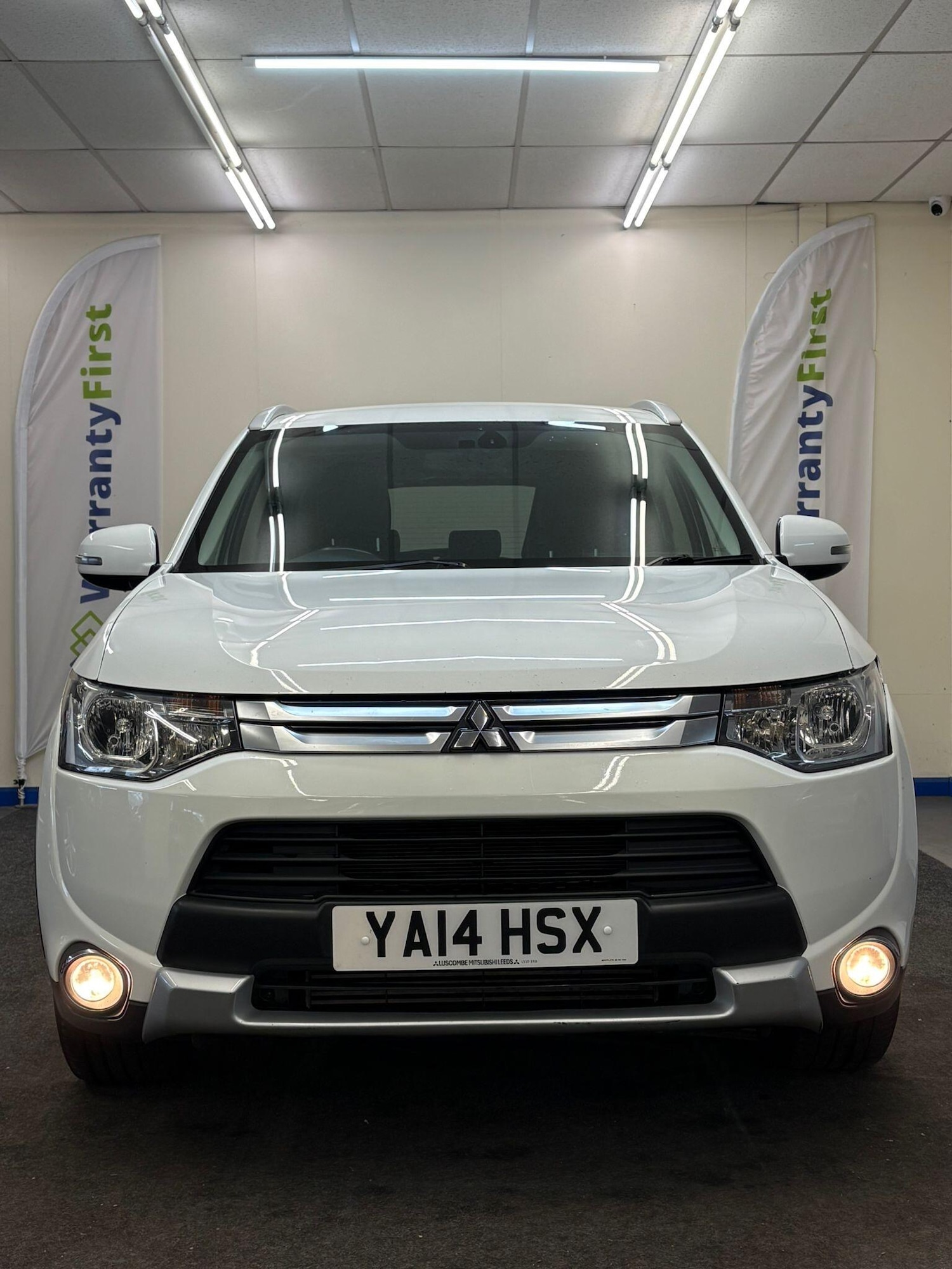 Used Mitsubishi Outlander 2014 for sale - 77625335: Photo 2