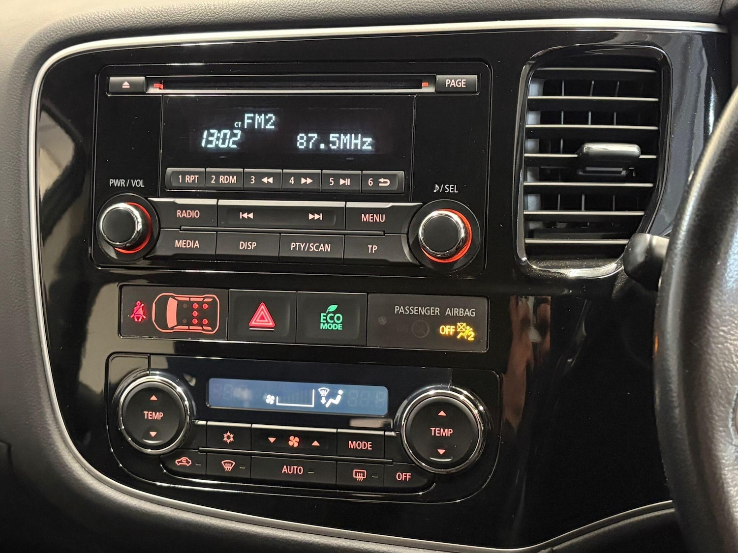 Used Mitsubishi Outlander 2014 for sale - 77625335: Photo 23