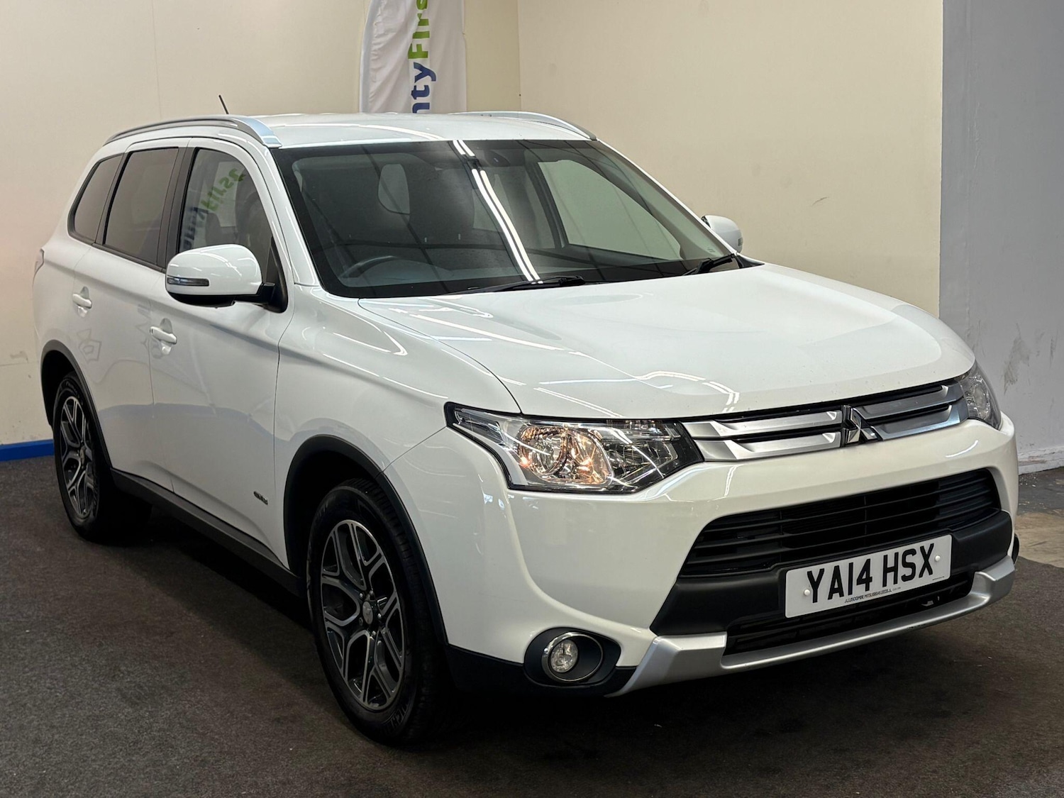 Used Mitsubishi Outlander 2014 for sale - 77625335: Photo 6