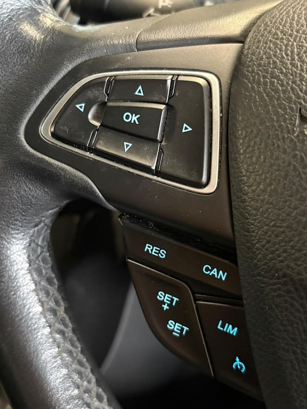 Used Ford Focus 2017 for sale - 76227504: Photo 12
