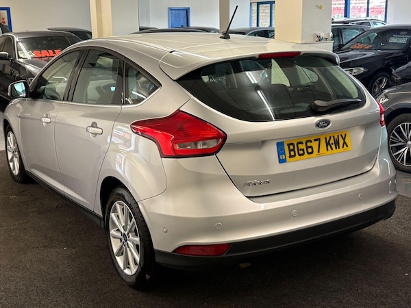 Used Ford Focus 2017 for sale - 76227504: Photo 3