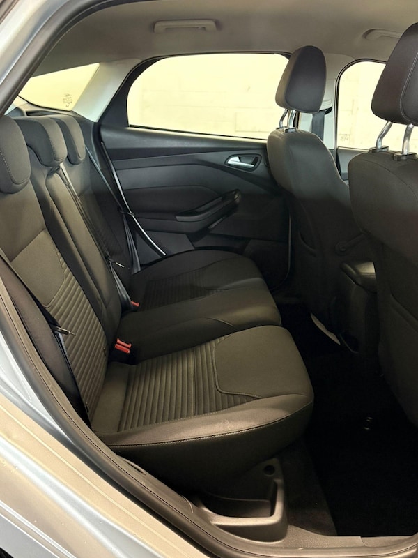 Used Ford Focus 2017 for sale - 76227504: Photo 9