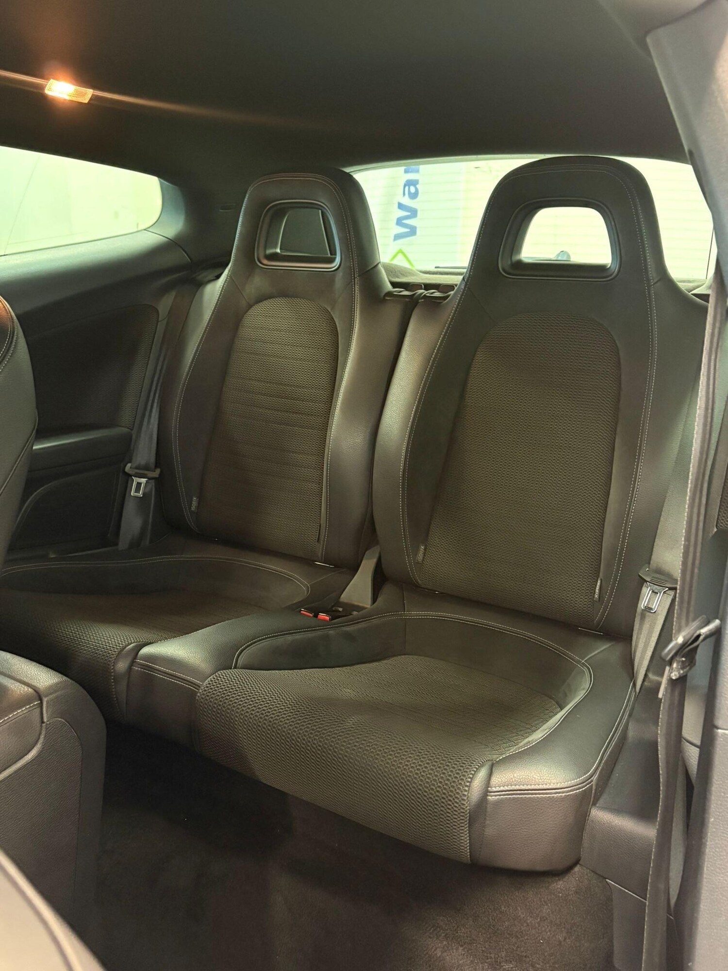 Used Volkswagen Scirocco for sale - 78184668: Photo 12