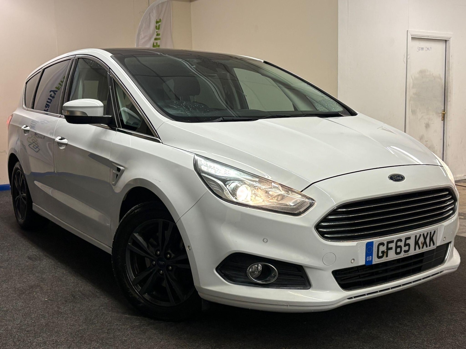 Used Ford S-Max 2015 for sale - 76623198: Photo 1