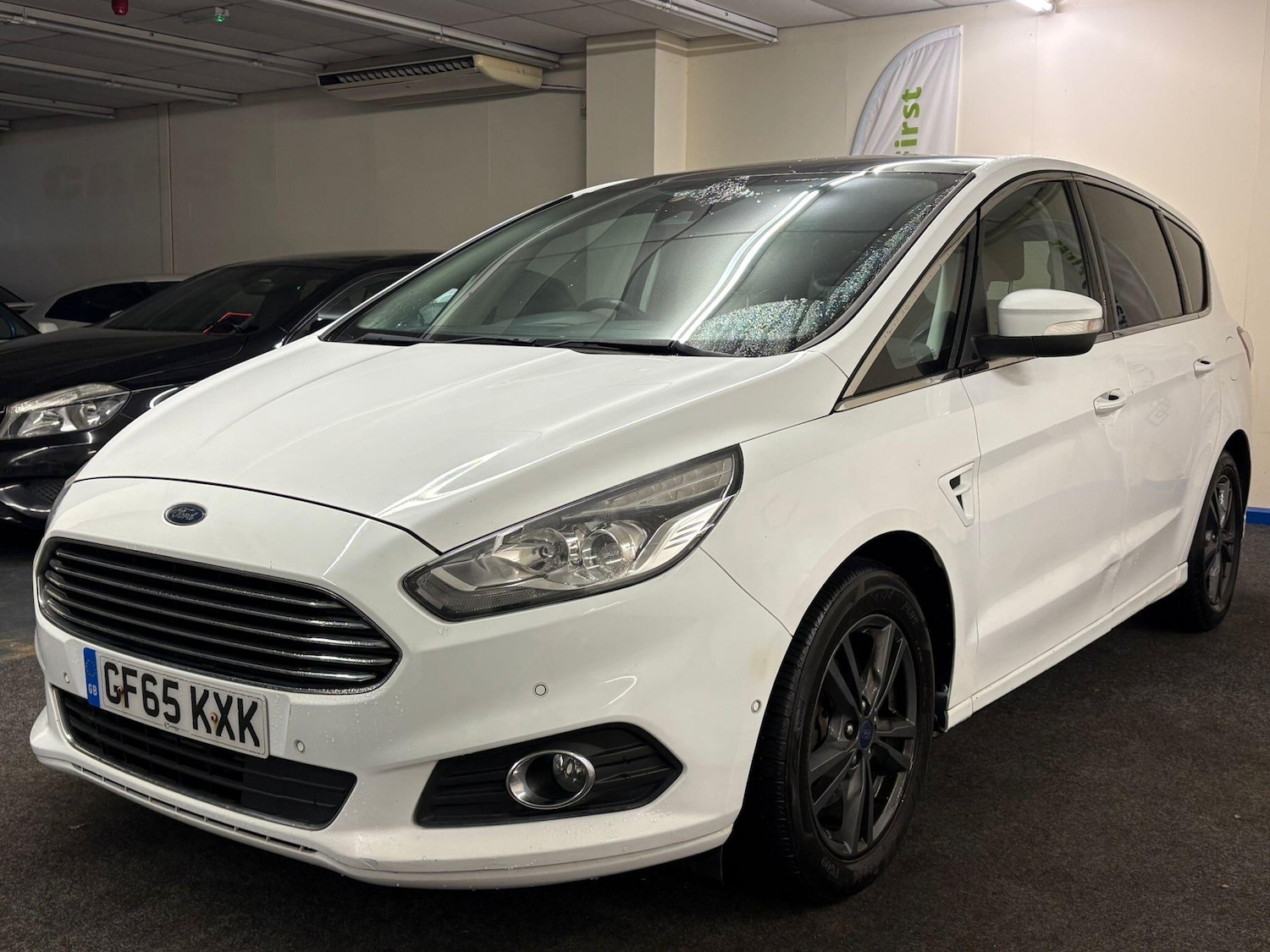 Used Ford S-Max 2015 for sale - 76623198: Photo 2