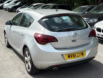 Used Vauxhall Astra 2011 for sale - 79012018: Photo