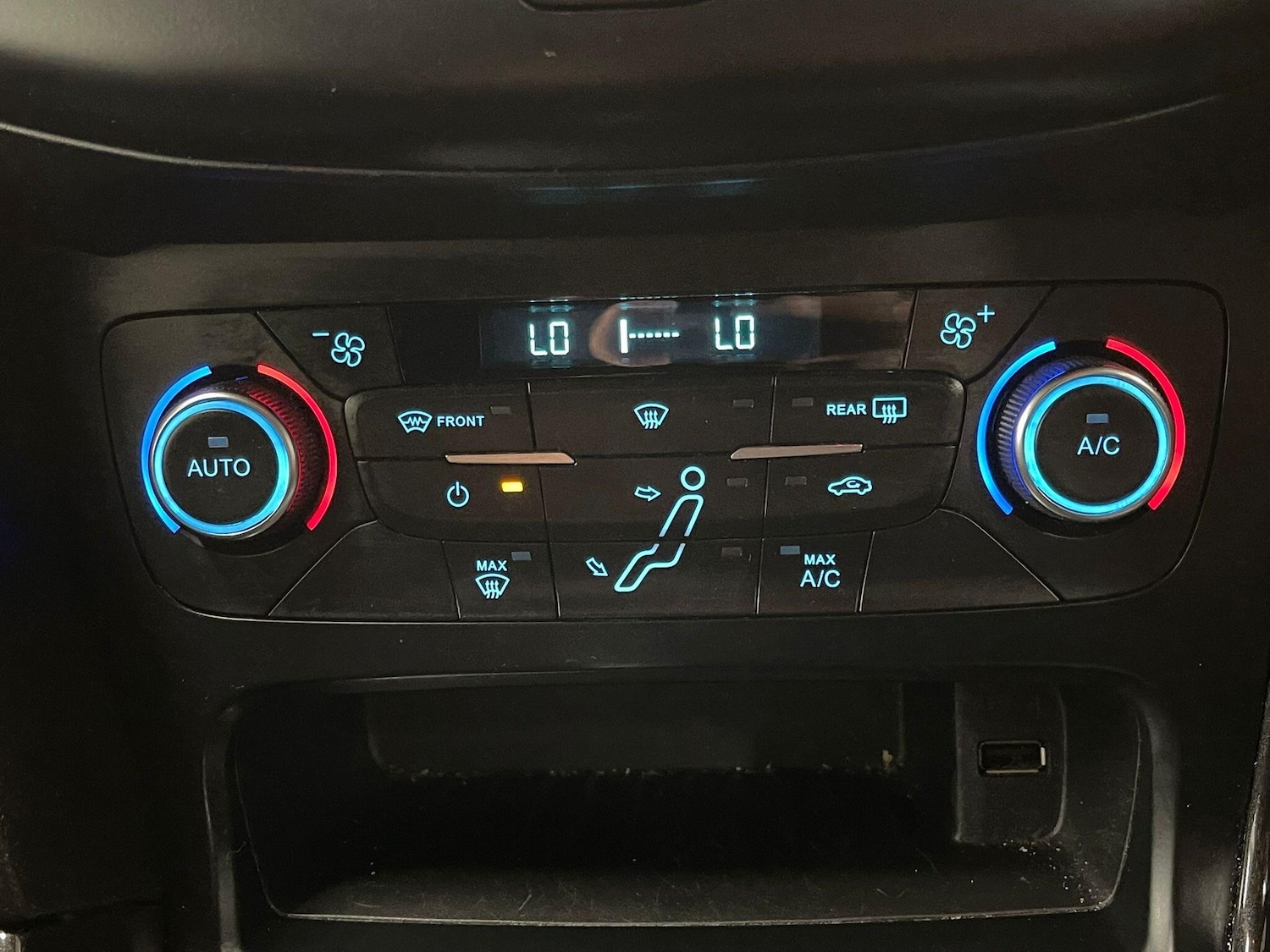 Used Ford Focus 2016 for sale - 76623245: Photo 24