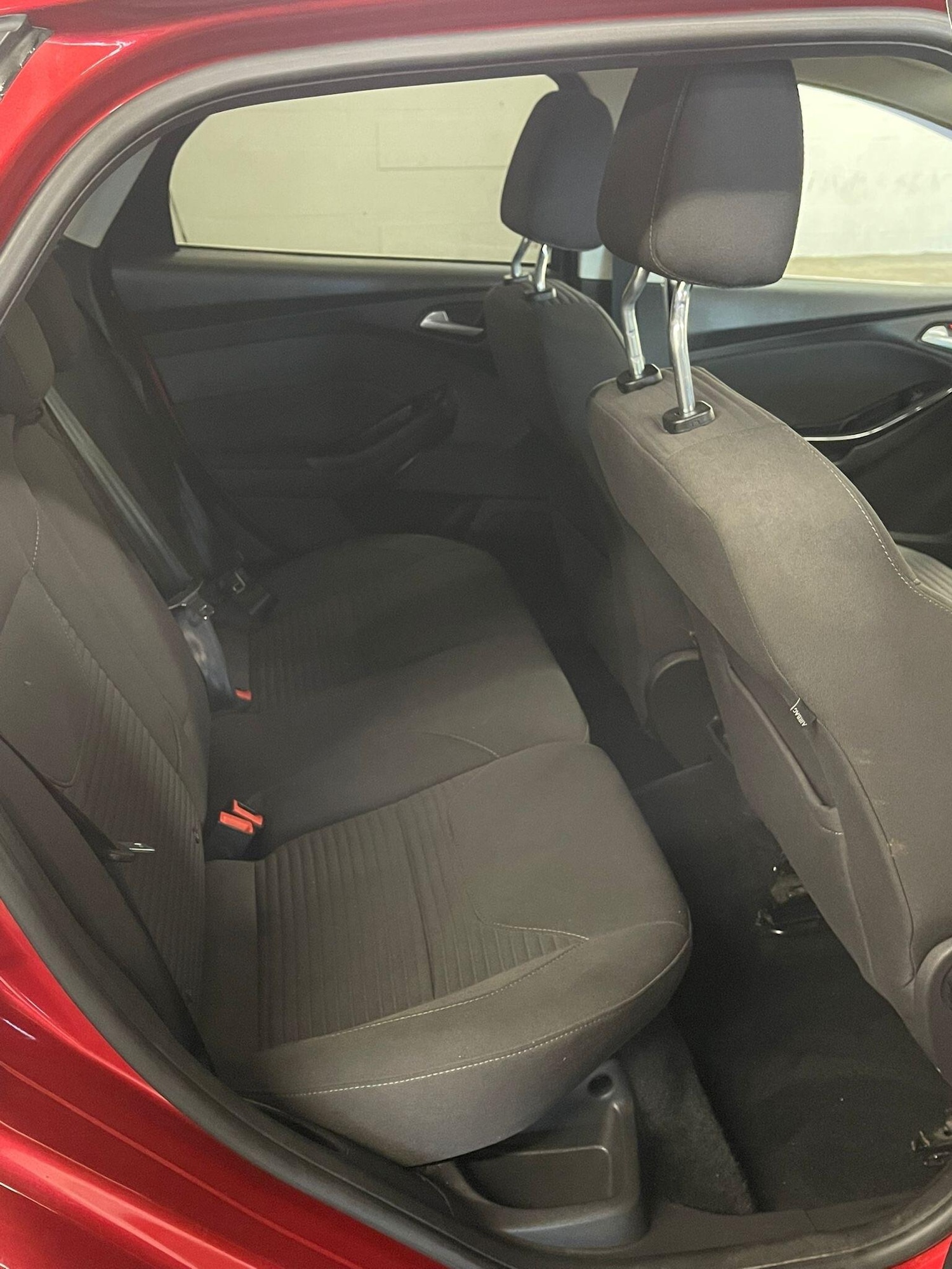 Used Ford Focus 2016 for sale - 76623245: Photo 9