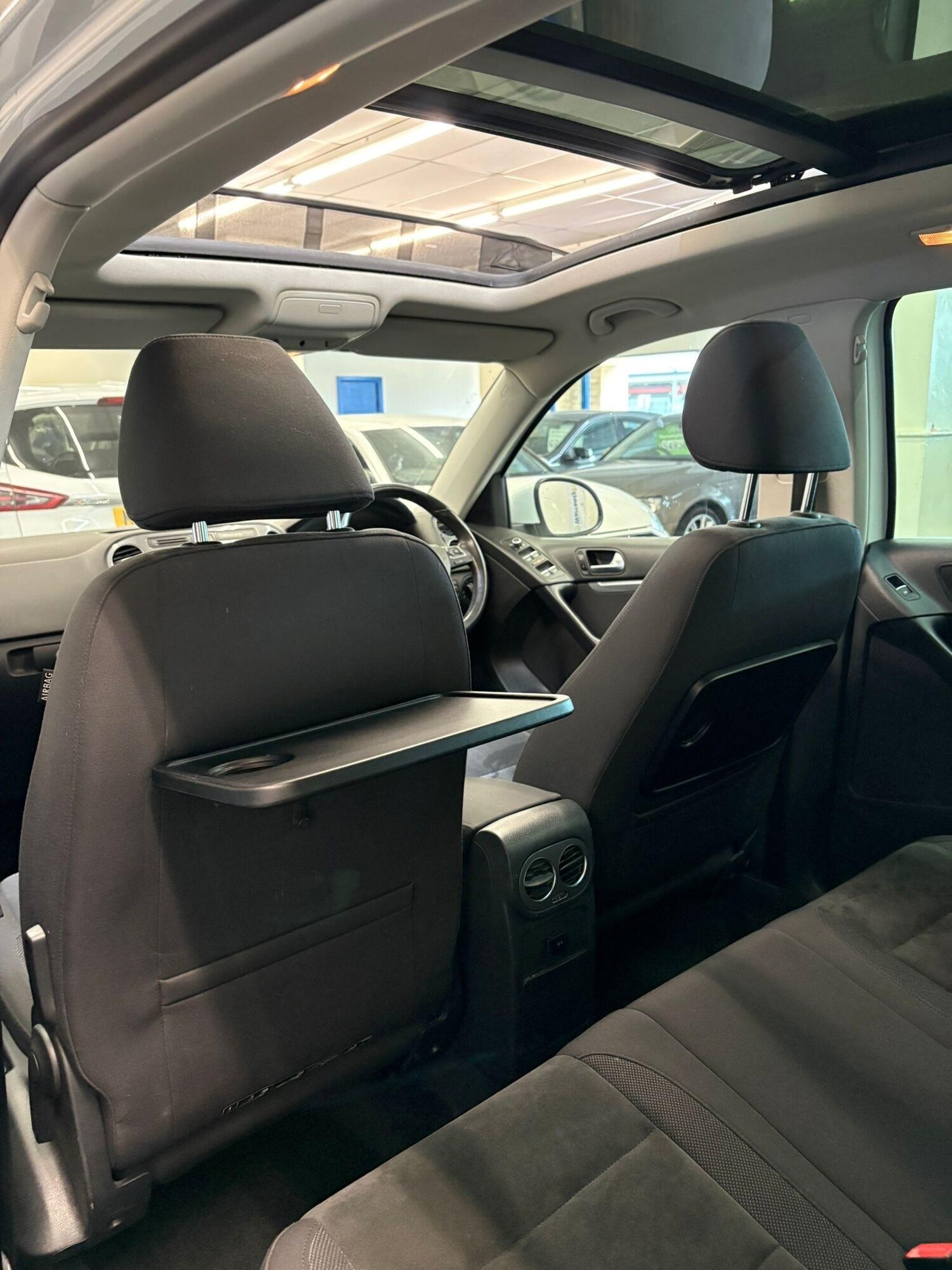 Used Volkswagen Tiguan for sale - 78127603: Photo 11