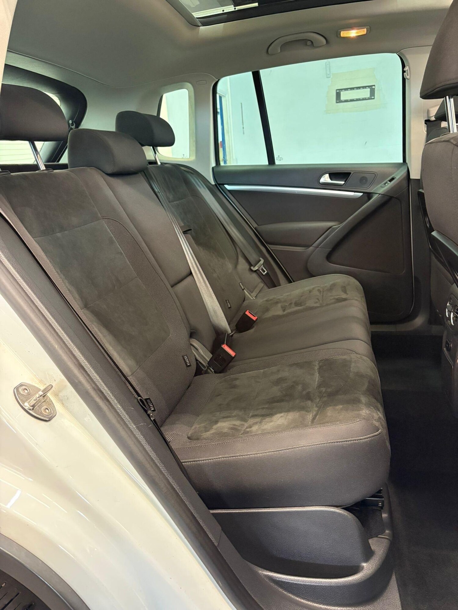 Used Volkswagen Tiguan for sale - 78127603: Photo 13