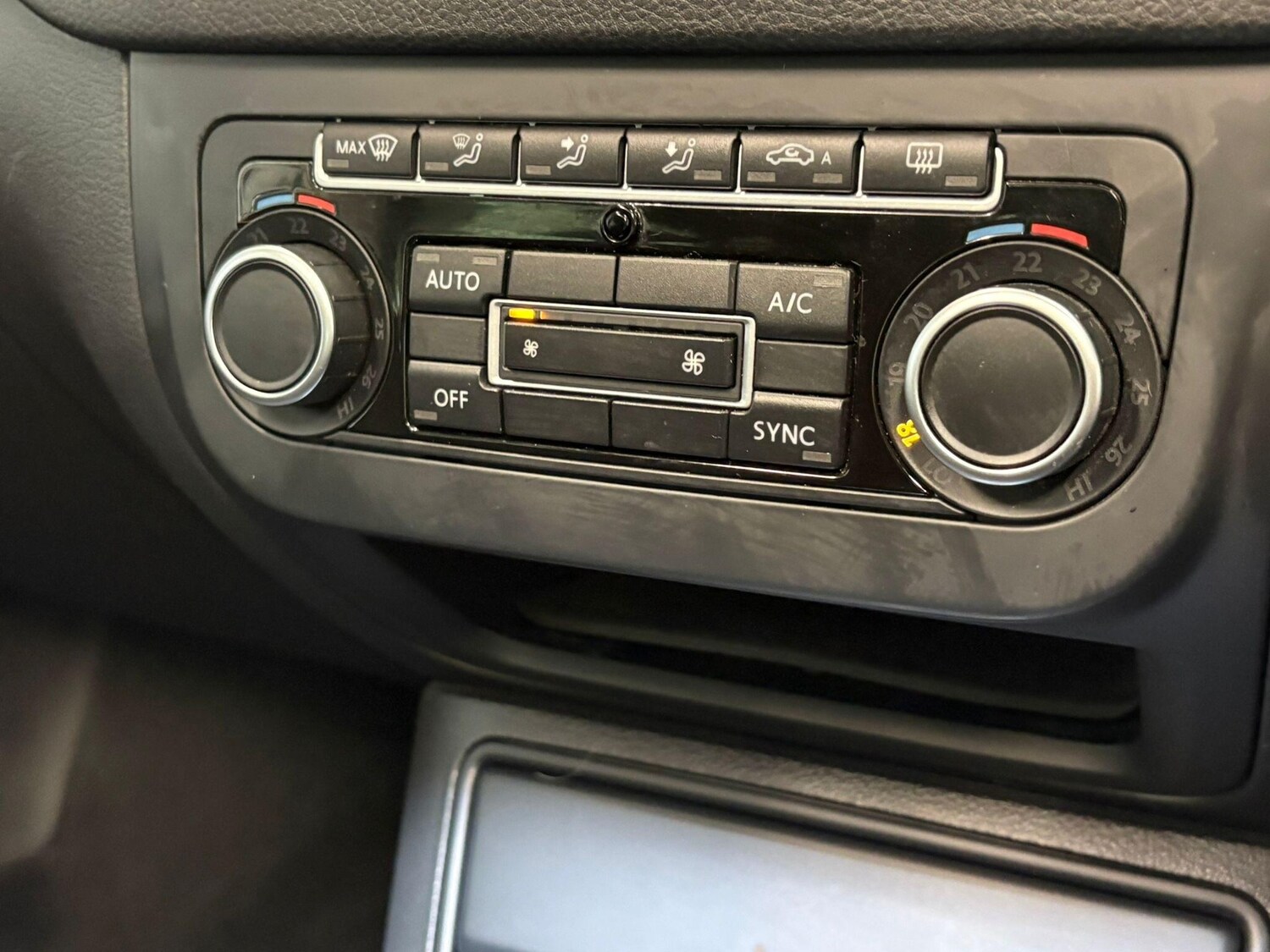 Used Volkswagen Tiguan for sale - 78127603: Photo 26