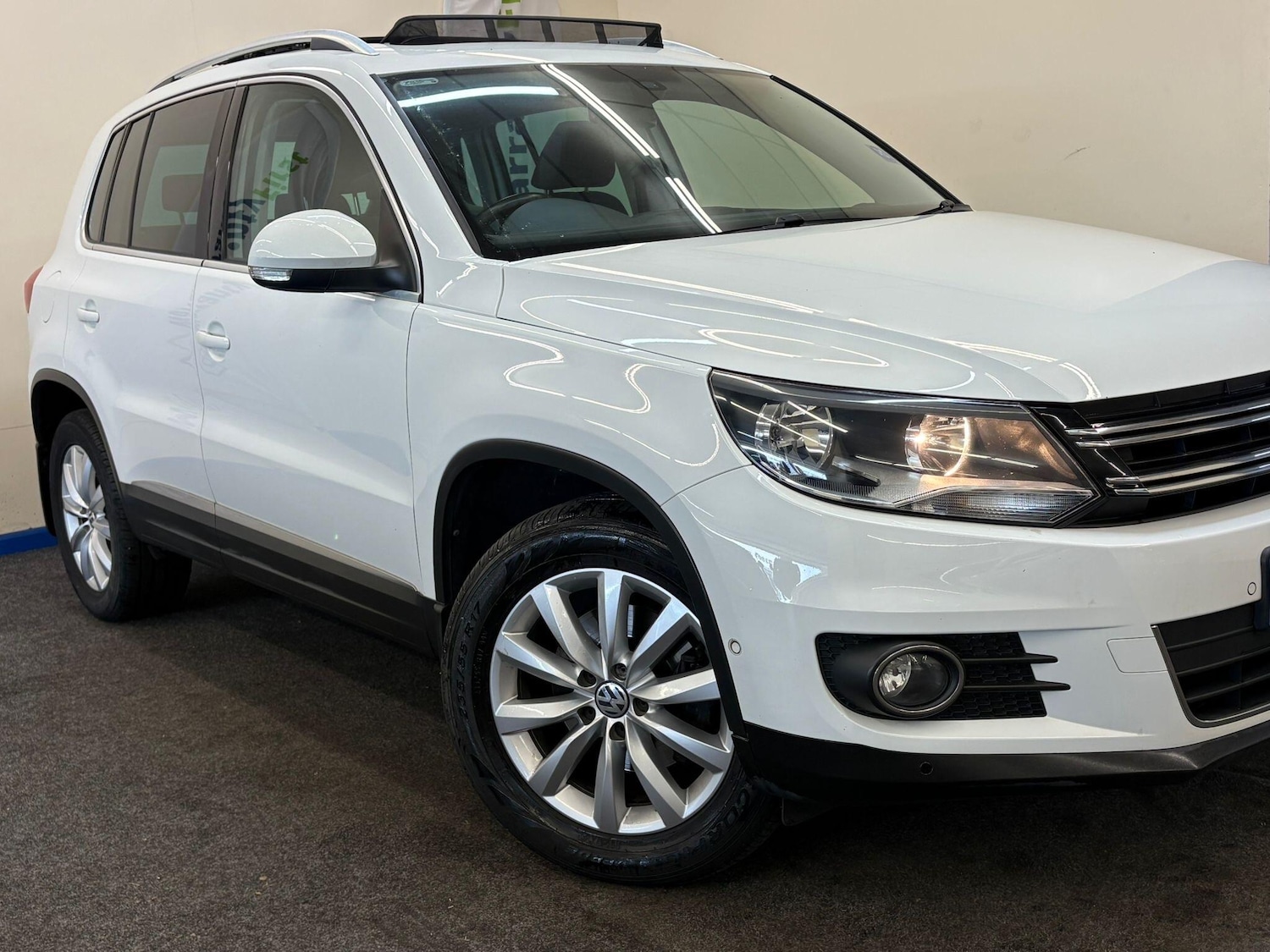Used Volkswagen Tiguan for sale - 78127603: Photo 5