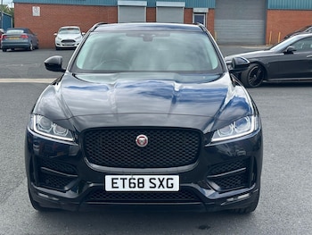 Used Jaguar F-Pace 2018 for sale - 79373233: Photo