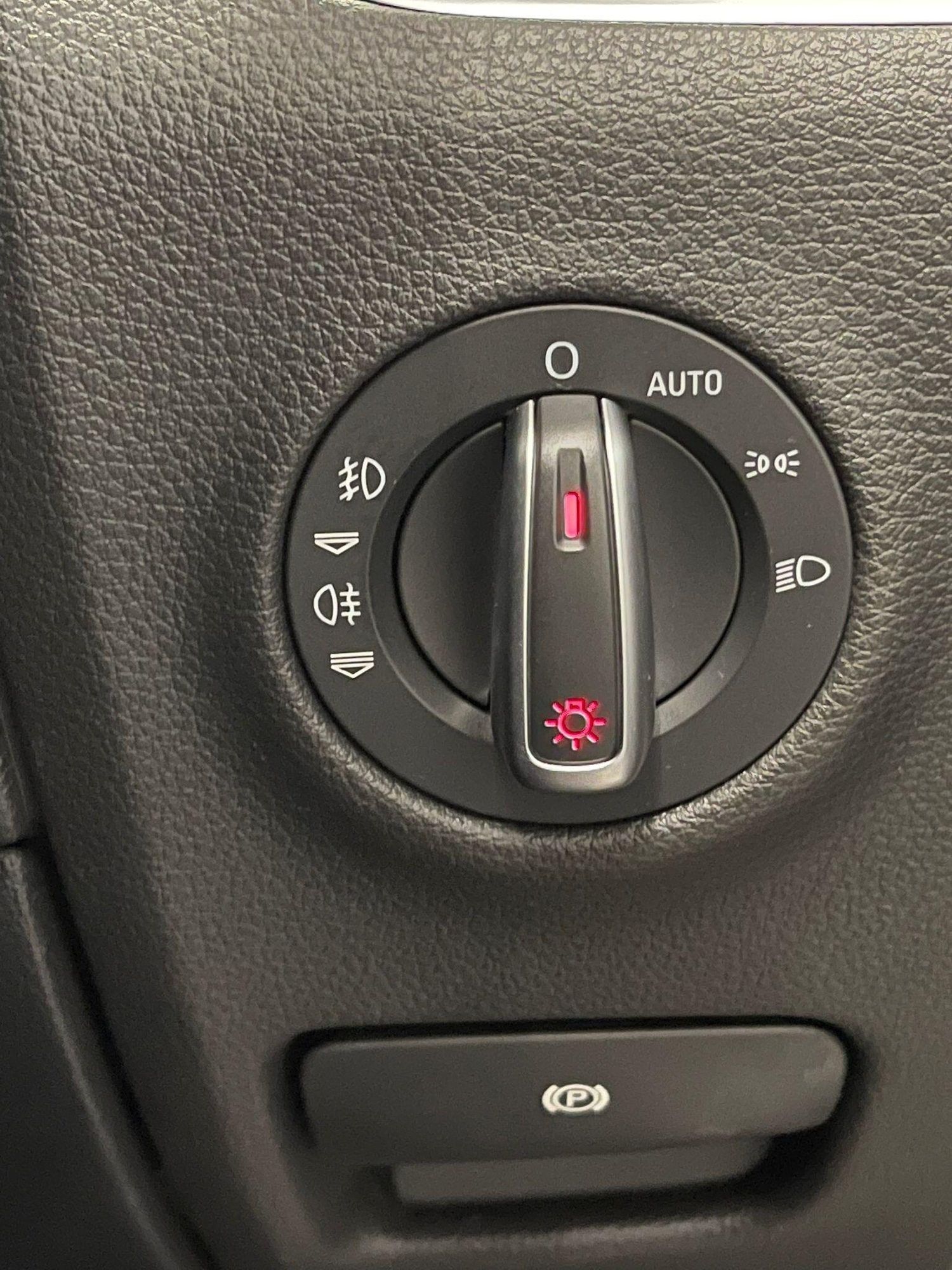 Used Audi Q7 2012 for sale - 76623216: Photo 12