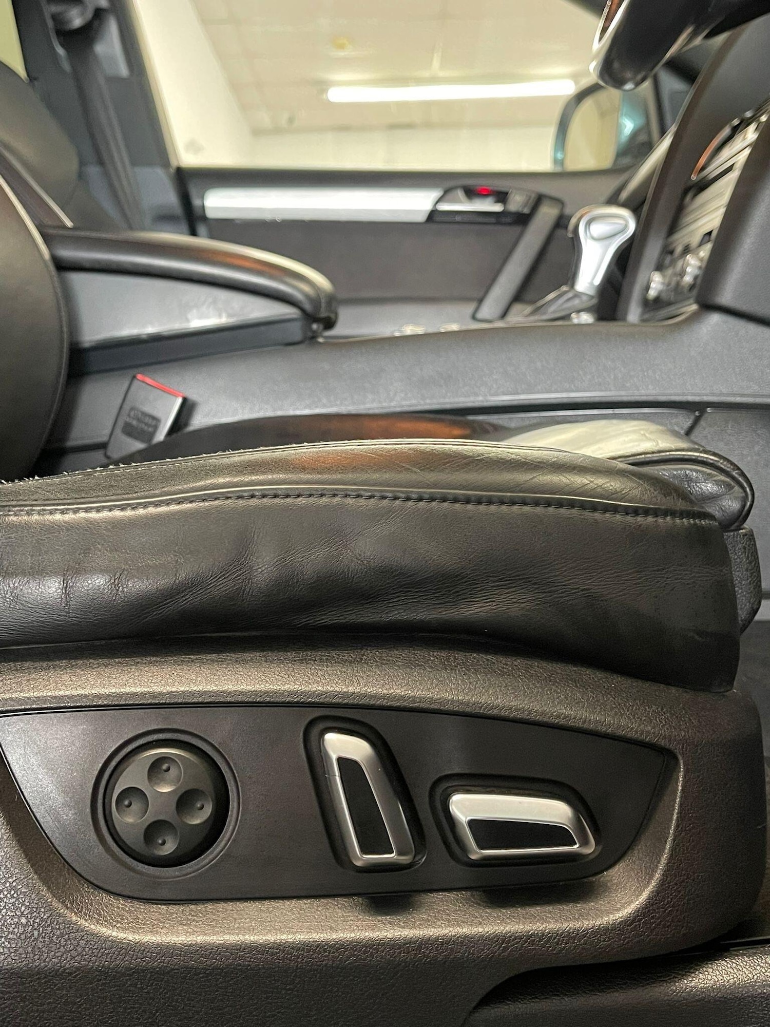 Used Audi Q7 2012 for sale - 76623216: Photo 30