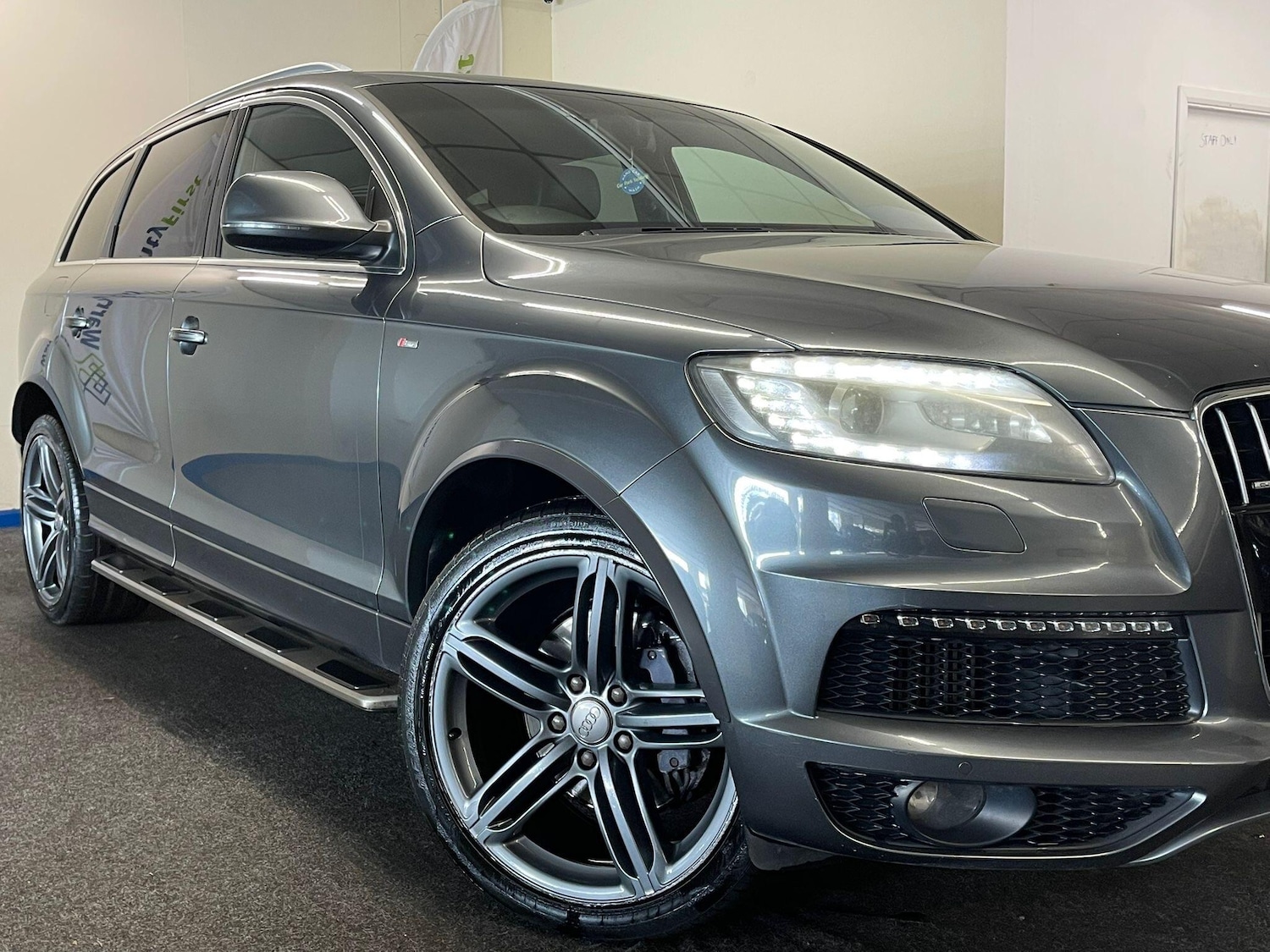 Used Audi Q7 2012 for sale - 76623216: Photo 5