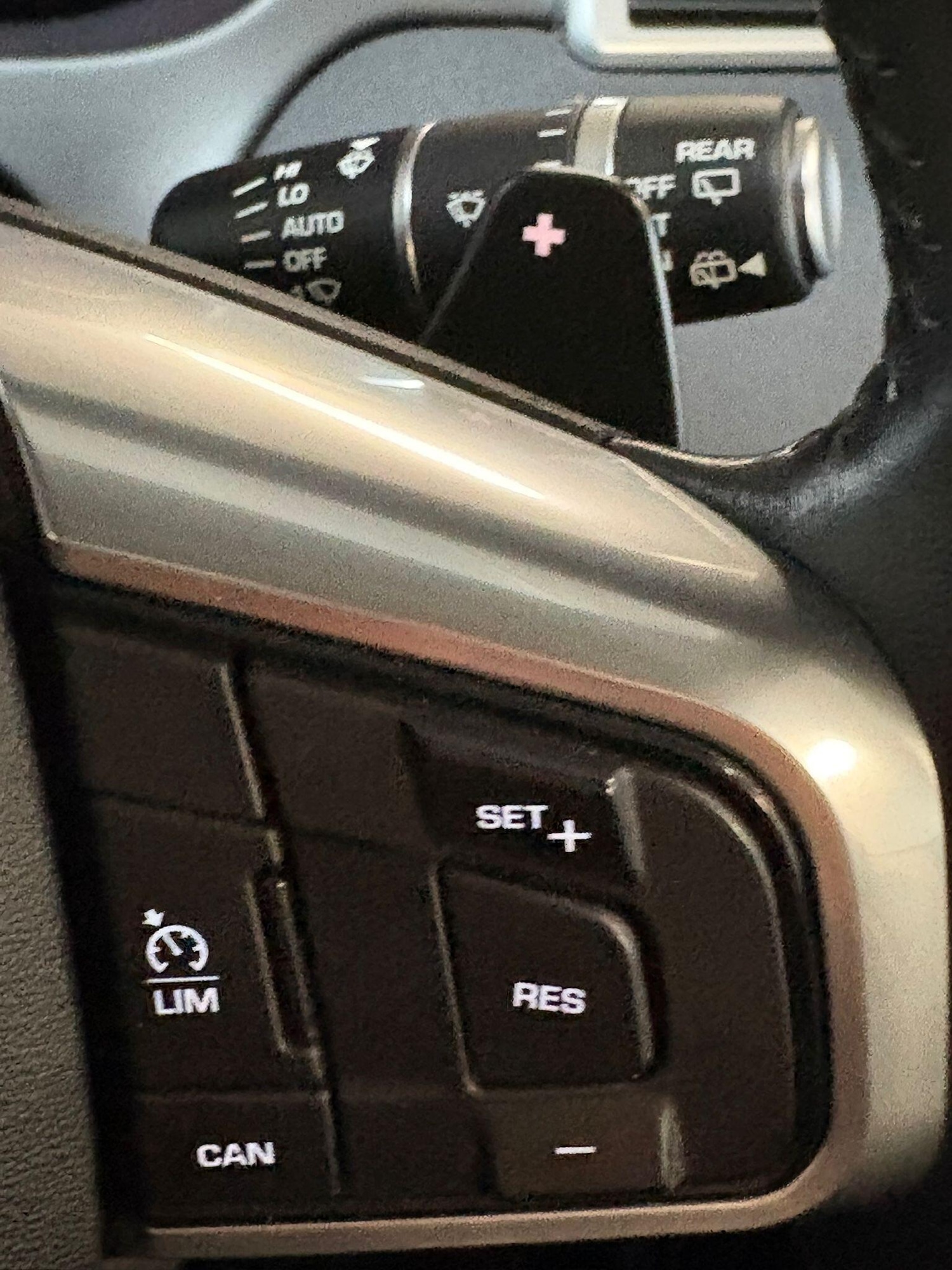 Used Land Rover Discovery Sport for sale - 77238342: Photo 17