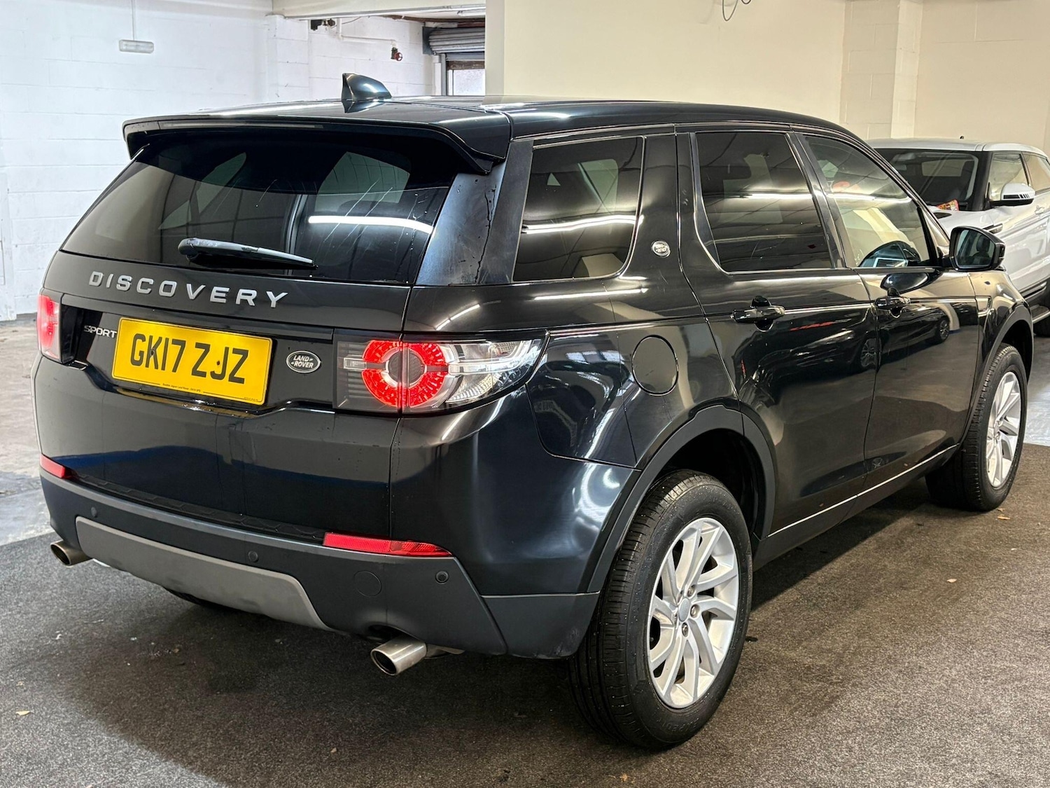 Used Land Rover Discovery Sport for sale - 77238342: Photo 4