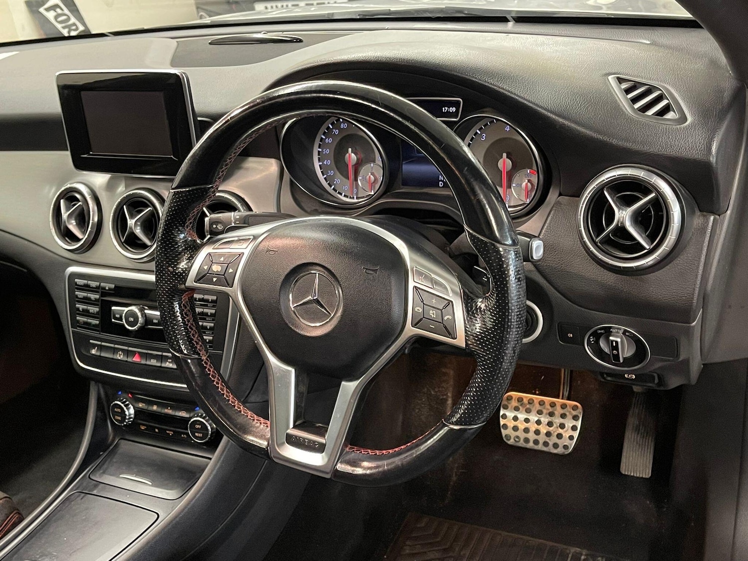 Used Mercedes-Benz CLA 2014 for sale - 76020587: Photo 18