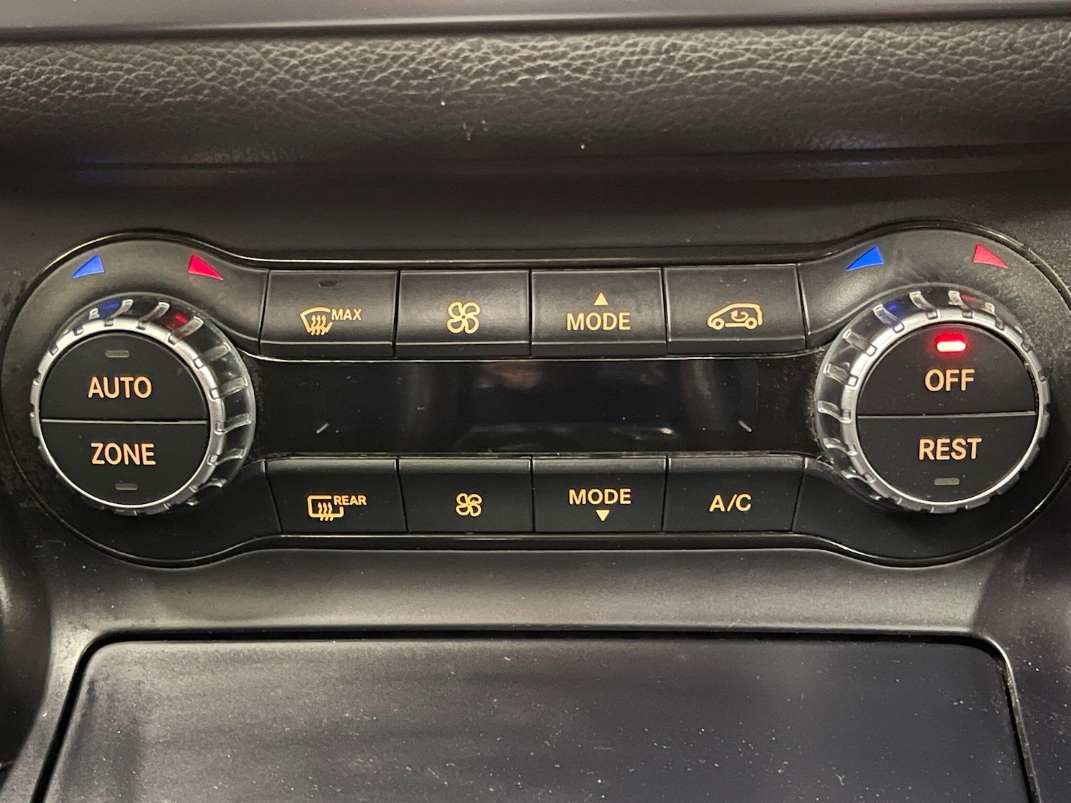 Used Mercedes-Benz CLA 2014 for sale - 76020587: Photo 8