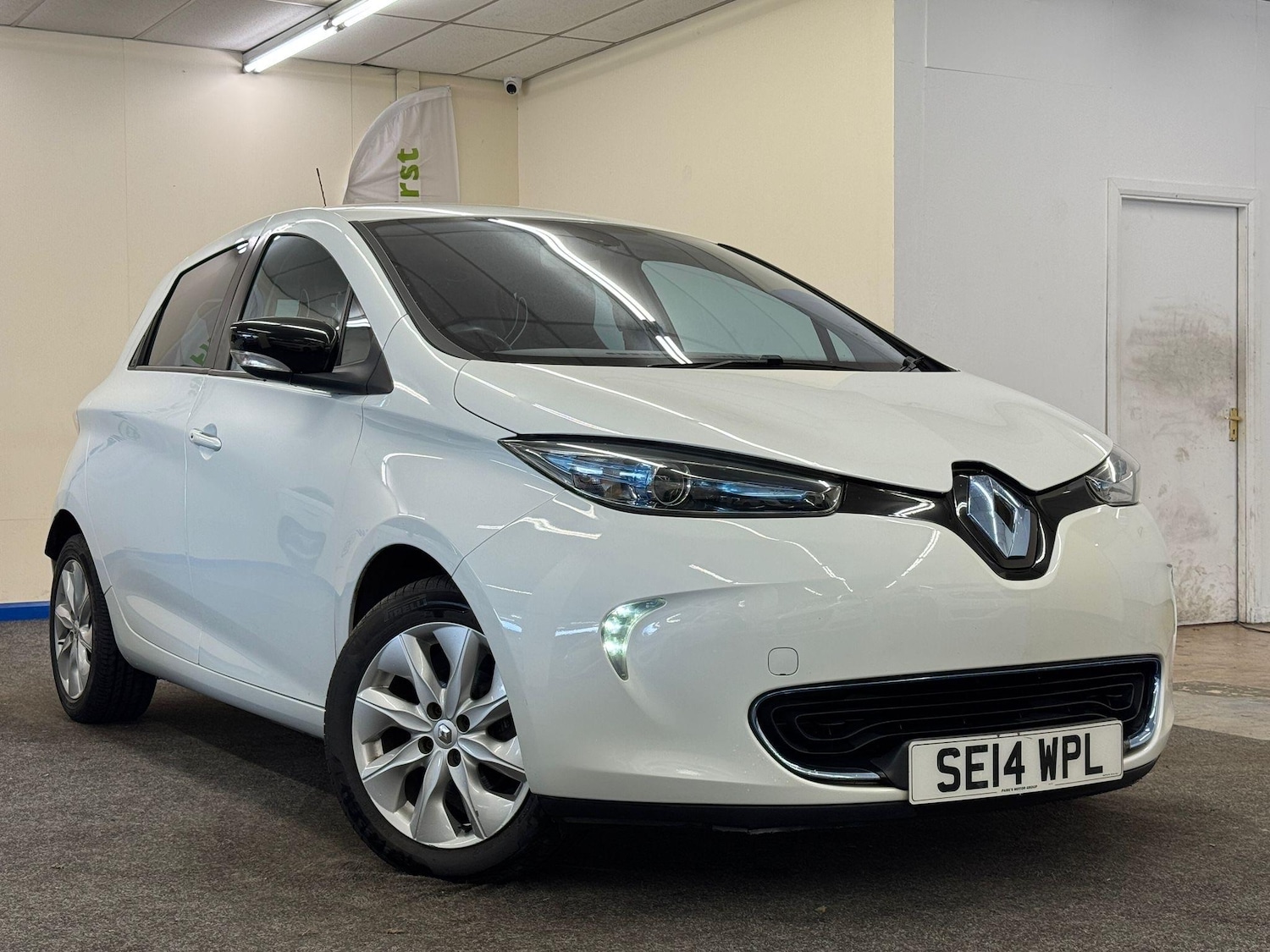 Used Renault Zoe for sale - 76623247: Photo 1