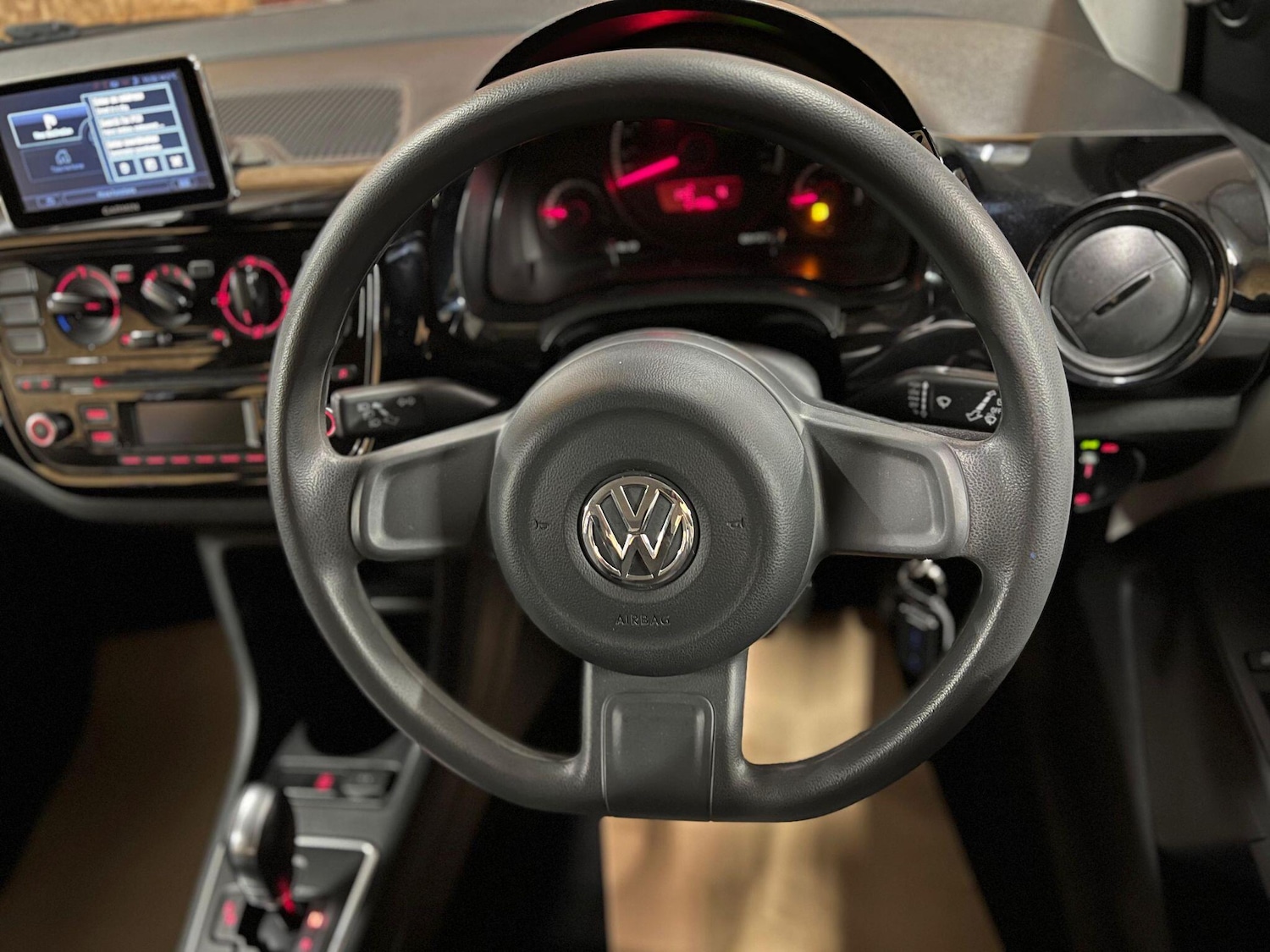 Used Volkswagen up! 2016 for sale - 76592560: Photo 20