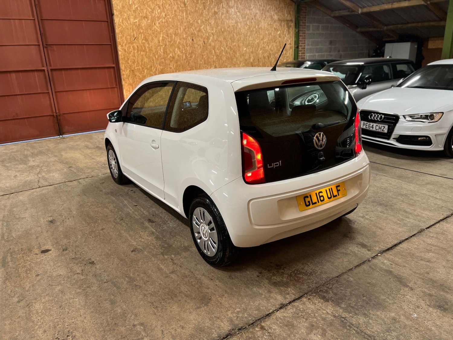 Used Volkswagen up! 2016 for sale - 76592560: Photo 4