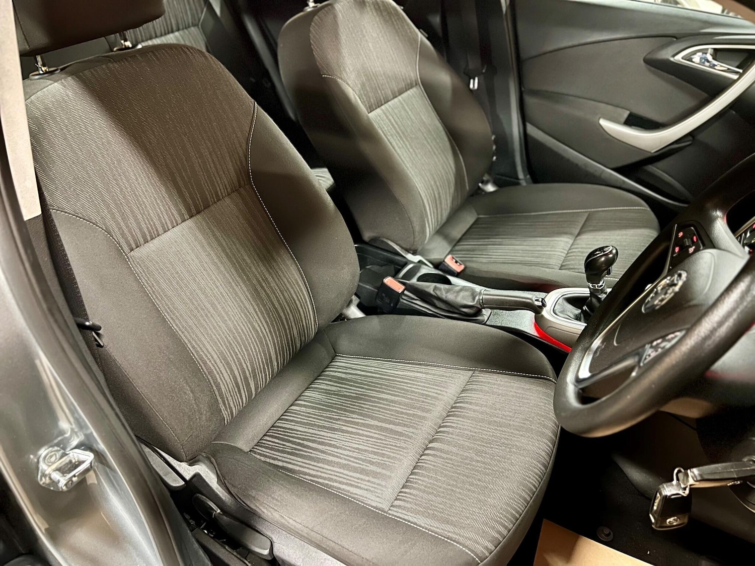 Used Vauxhall Astra 2012 for sale - 77049820: Photo 13