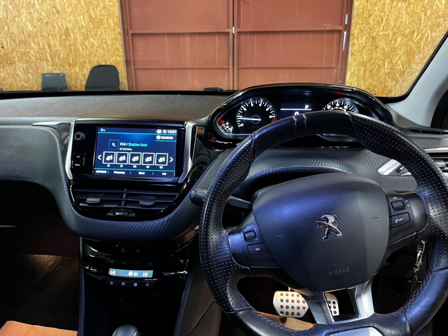 Used Peugeot 208 2018 for sale - 78086115: Photo 20