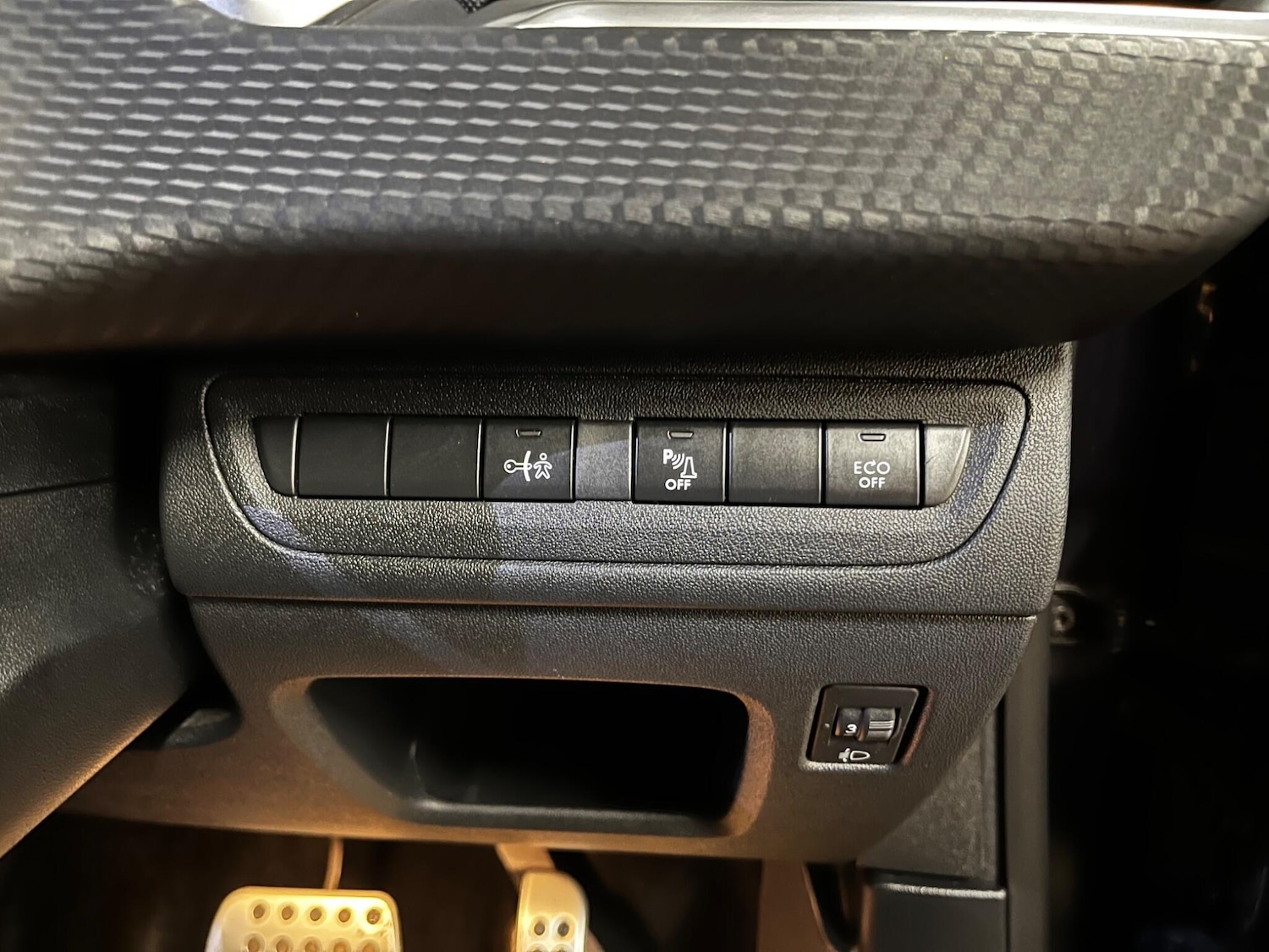 Used Peugeot 208 2018 for sale - 78086115: Photo 24