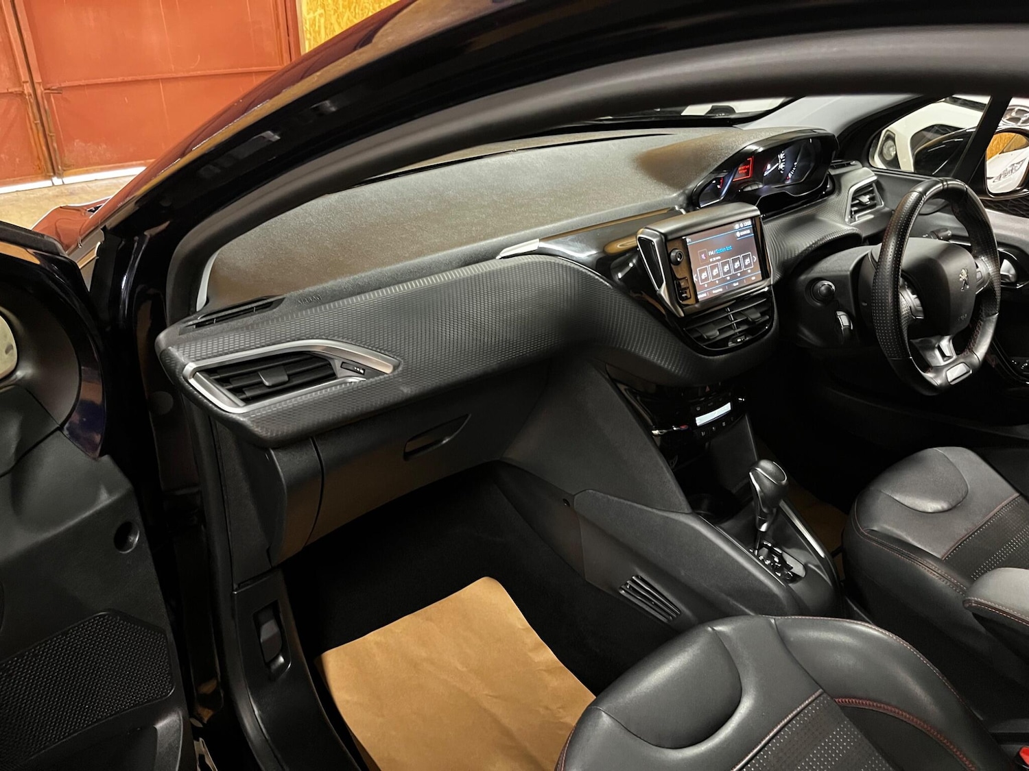 Used Peugeot 208 2018 for sale - 78086115: Photo 28