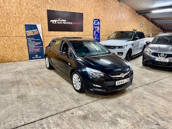 2015 (64) - 1.6i 16V Design 5dr