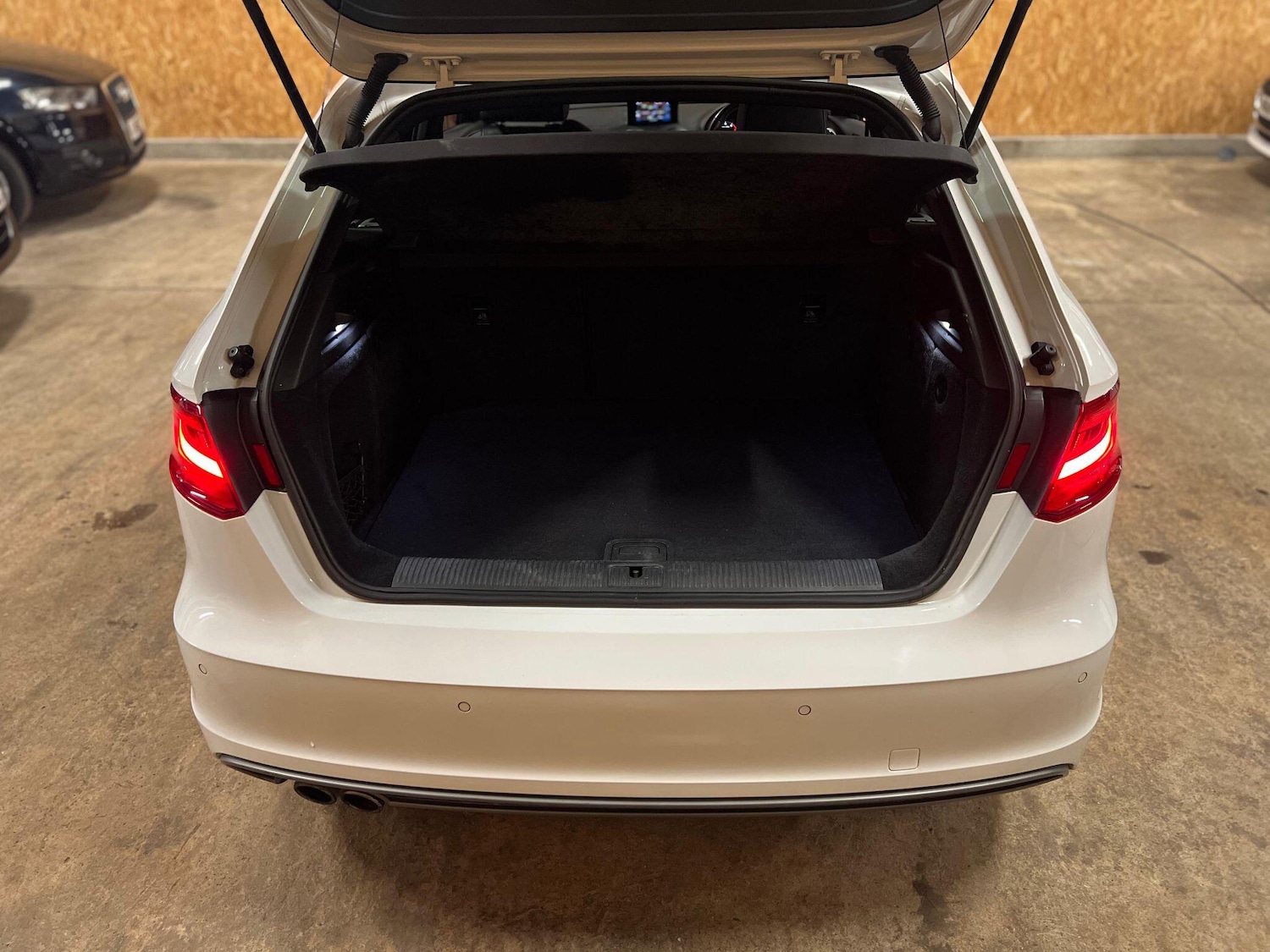 Used Audi A3 2014 for sale - 76042697: Photo 21
