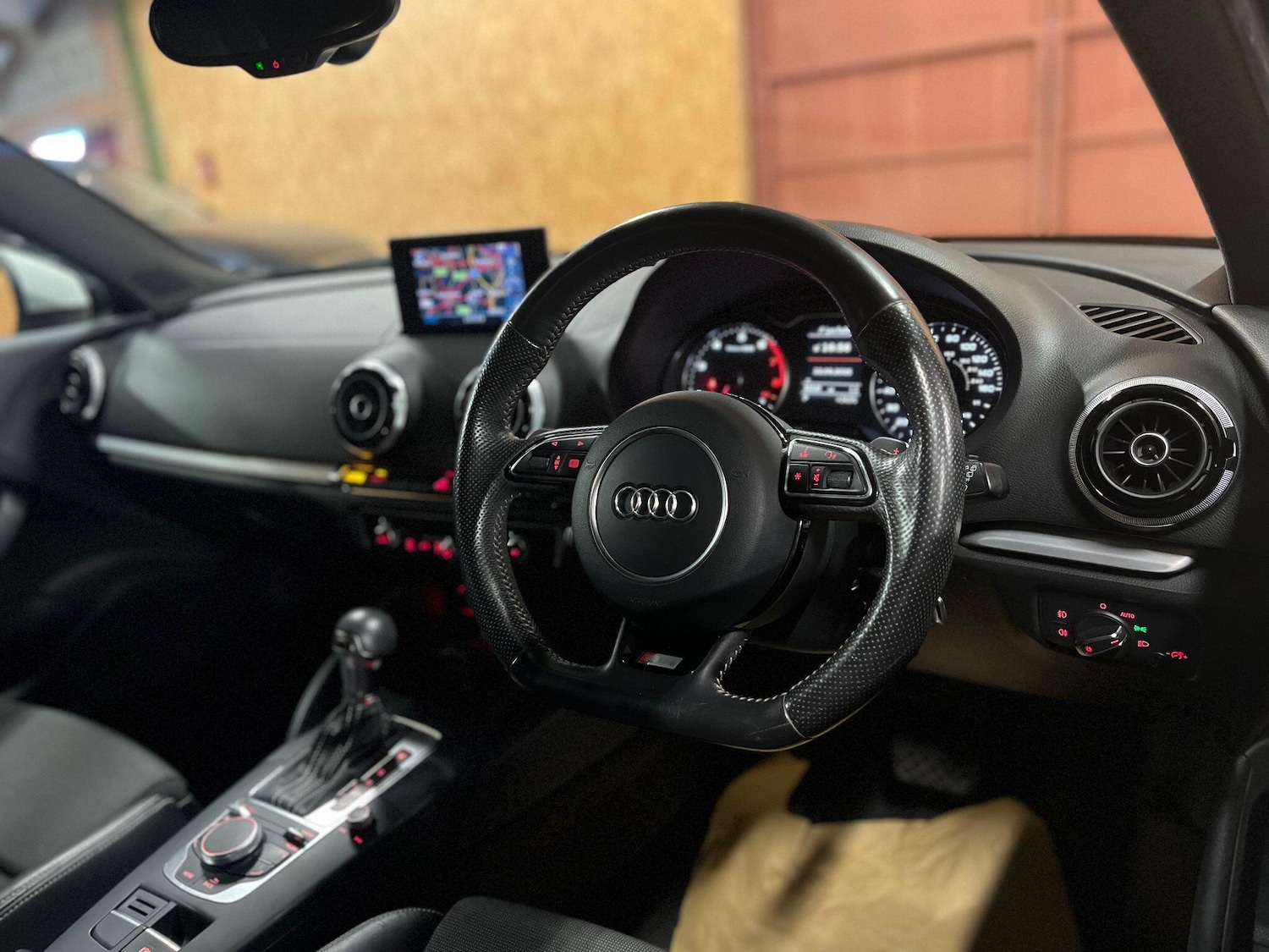 Used Audi A3 2014 for sale - 76042697: Photo 9