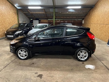 Used Ford Fiesta 2016 for sale - 78853880: Photo