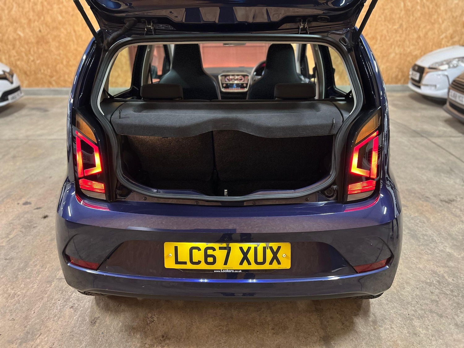 Used Volkswagen up! 2018 for sale - 76995355: Photo 14