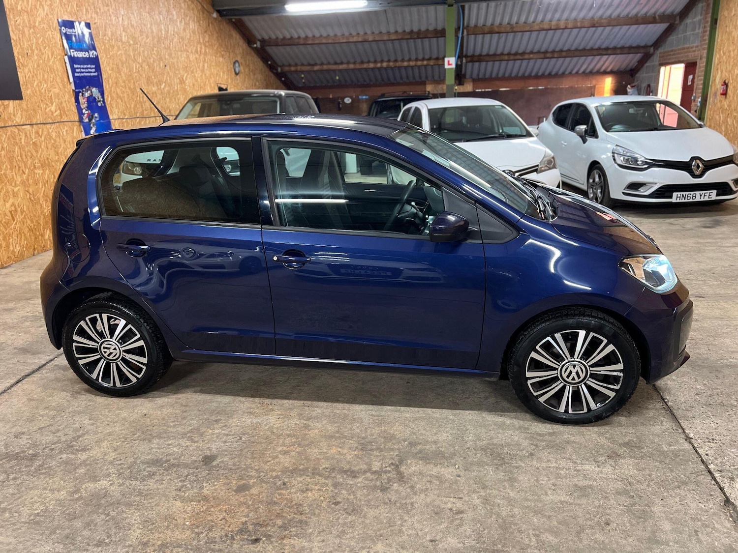 Used Volkswagen up! 2018 for sale - 76995355: Photo 7