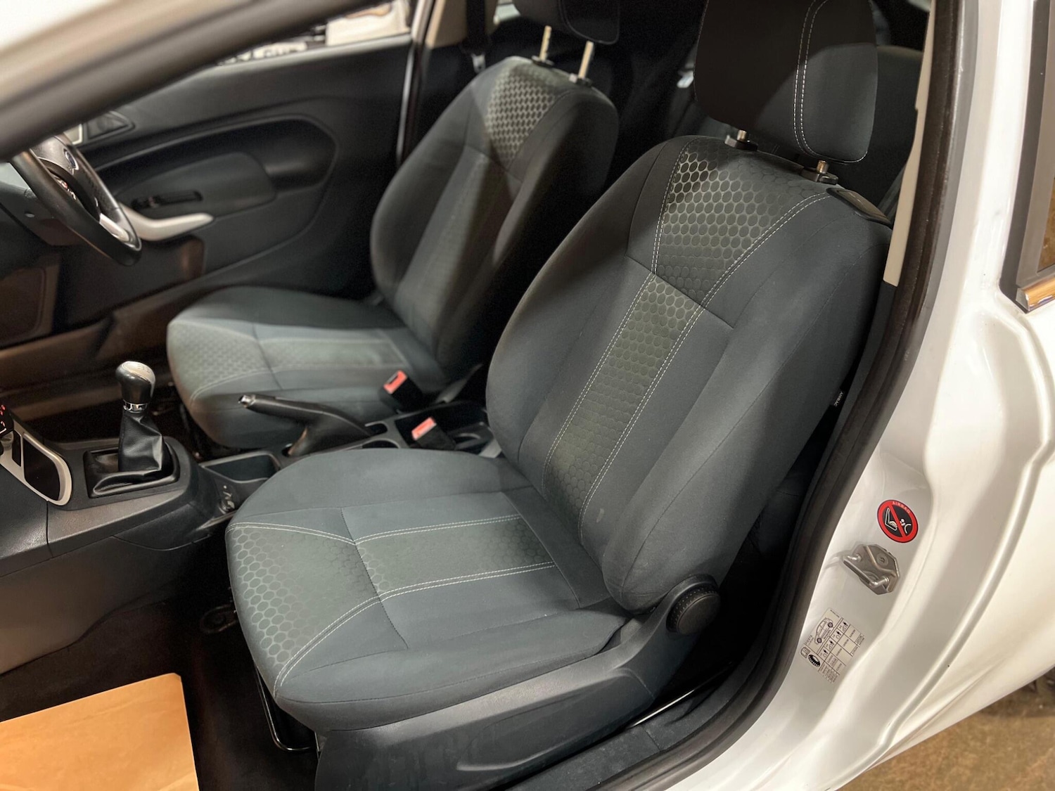 Used Ford Fiesta 2011 for sale - 76865874: Photo 20