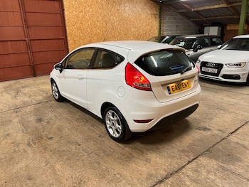 Used Ford Fiesta 2011 for sale - 76865874: Photo