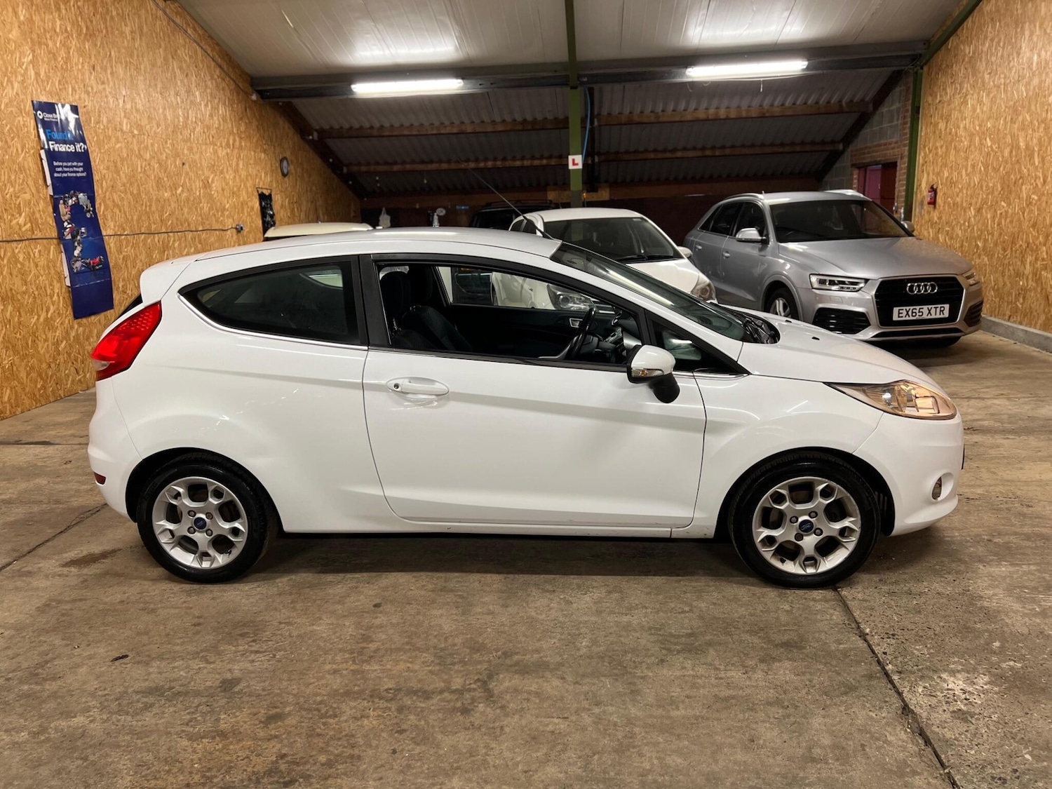 Used Ford Fiesta 2011 for sale - 76865874: Photo 7