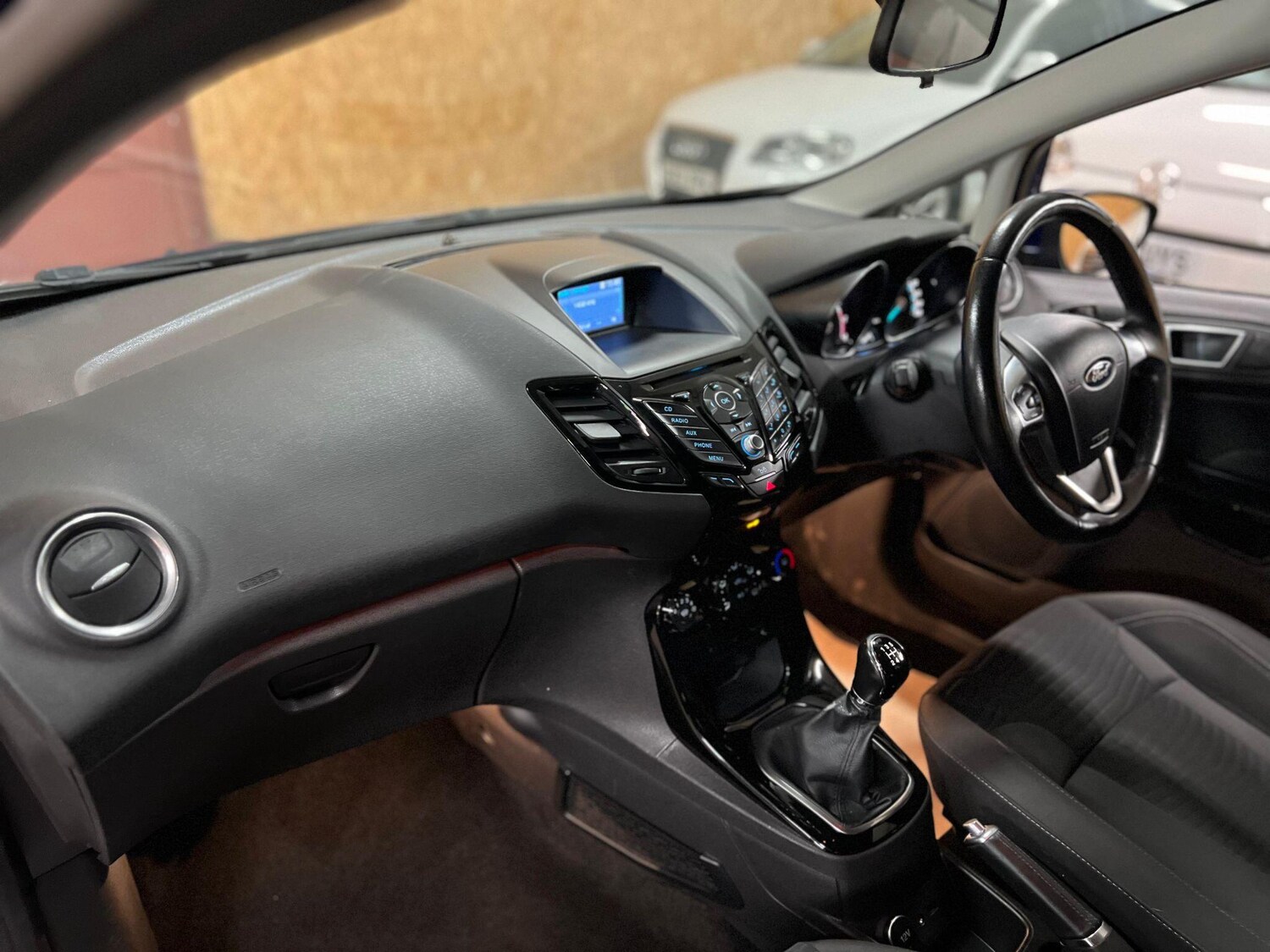 Used Ford Fiesta 2015 for sale - 76251450: Photo 8